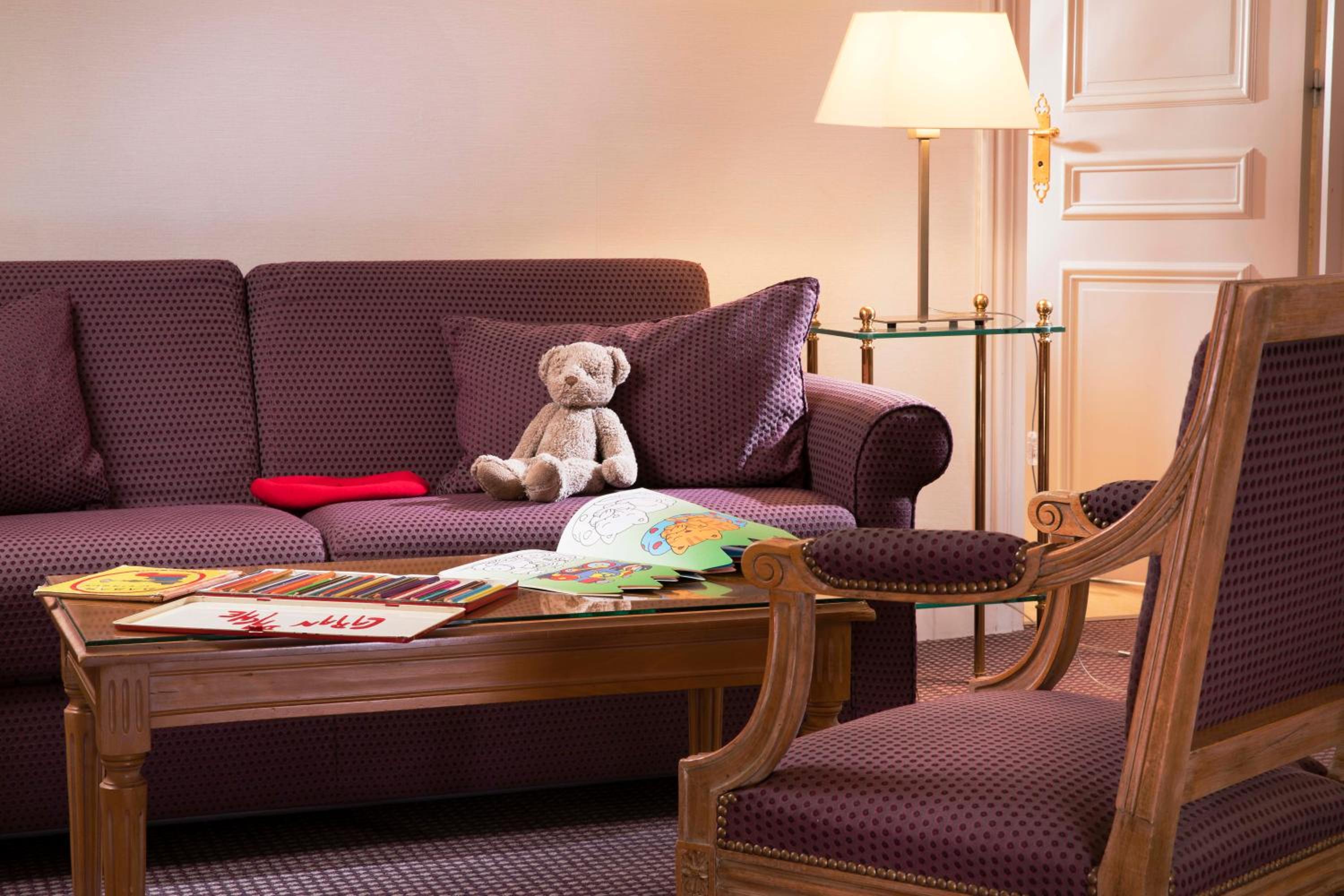 Deluxe Family Room - Photo 6