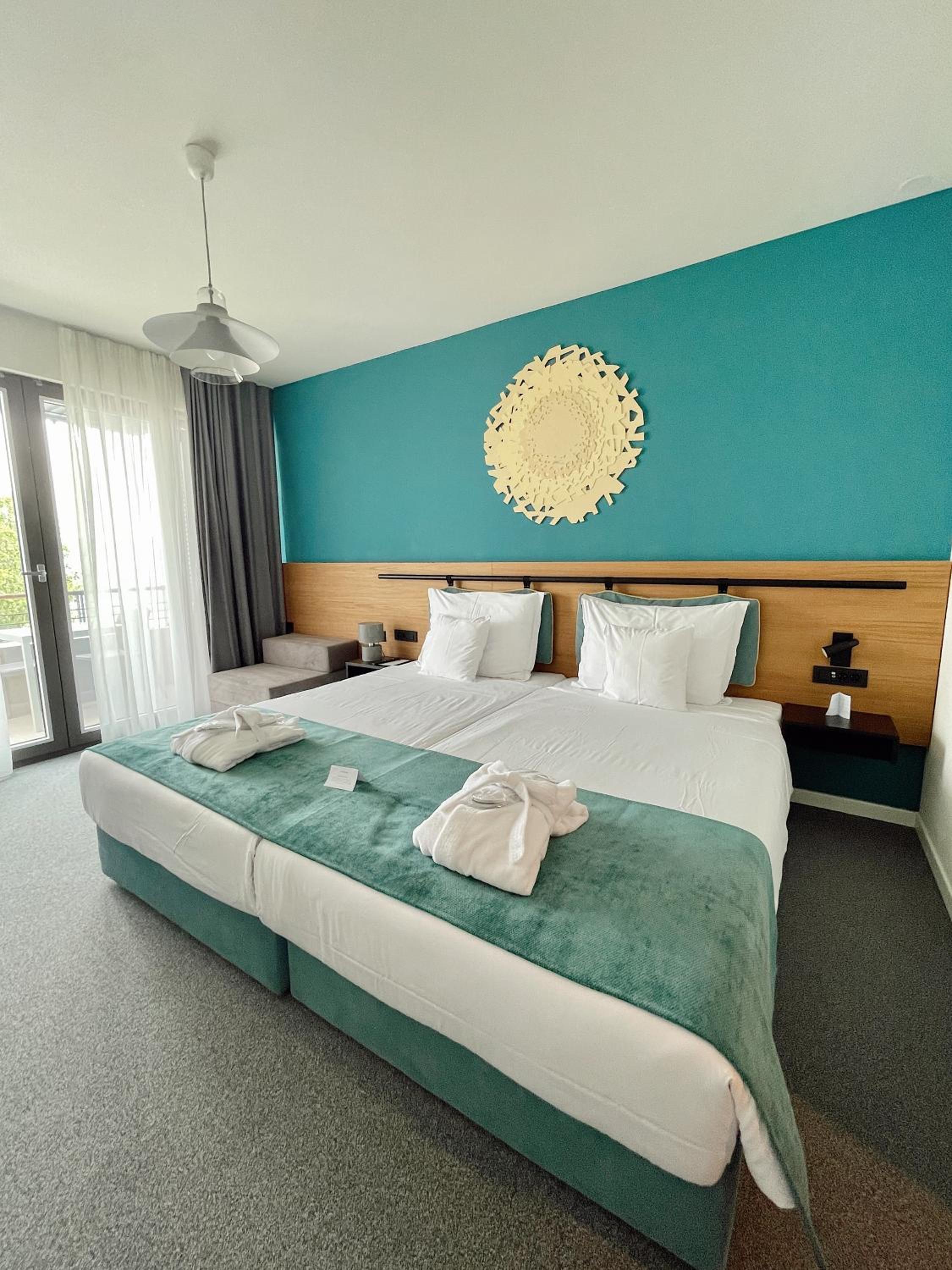 Superior Twin Room - Photo 1