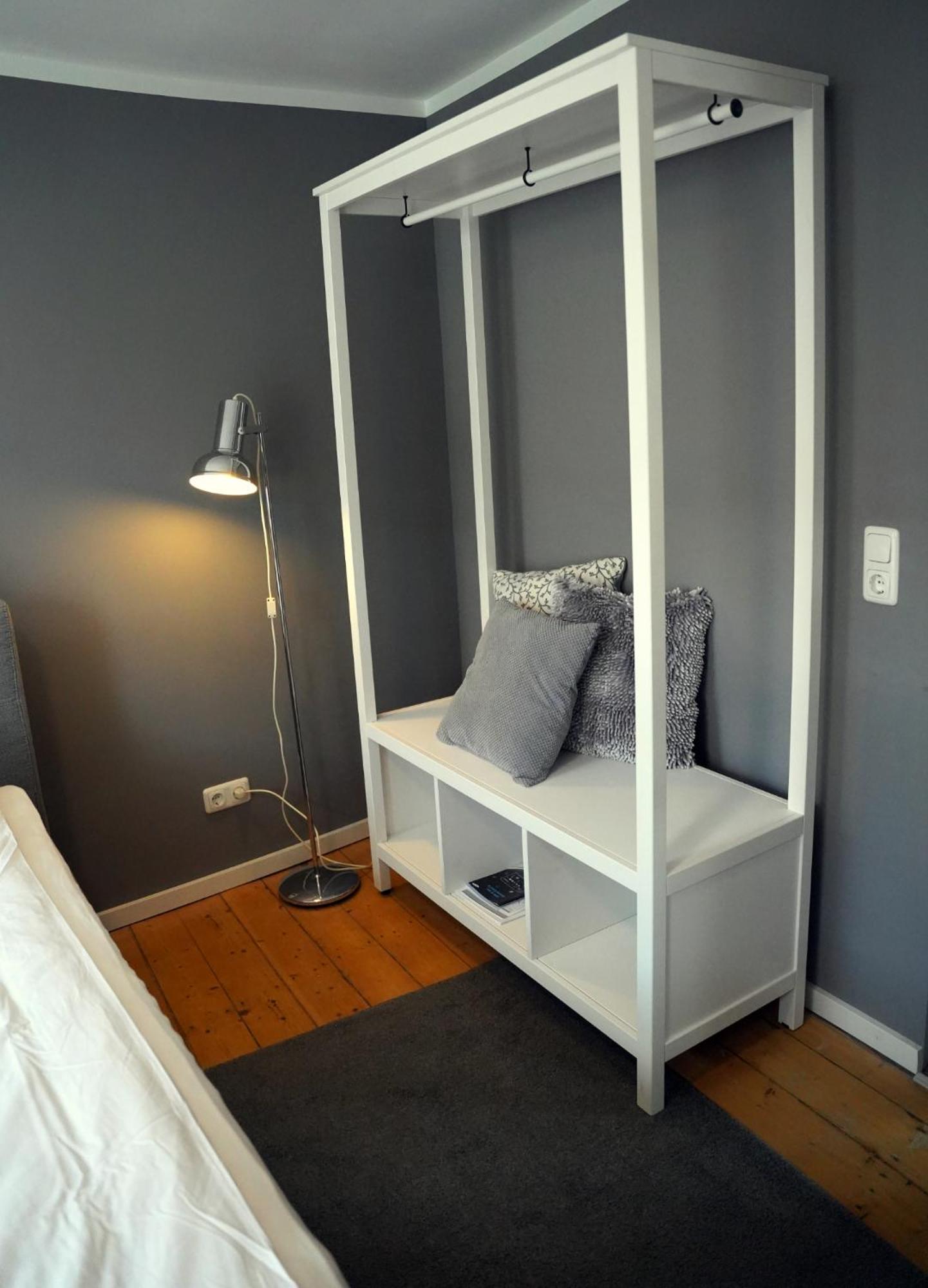 Studio Apartment - Photo 7