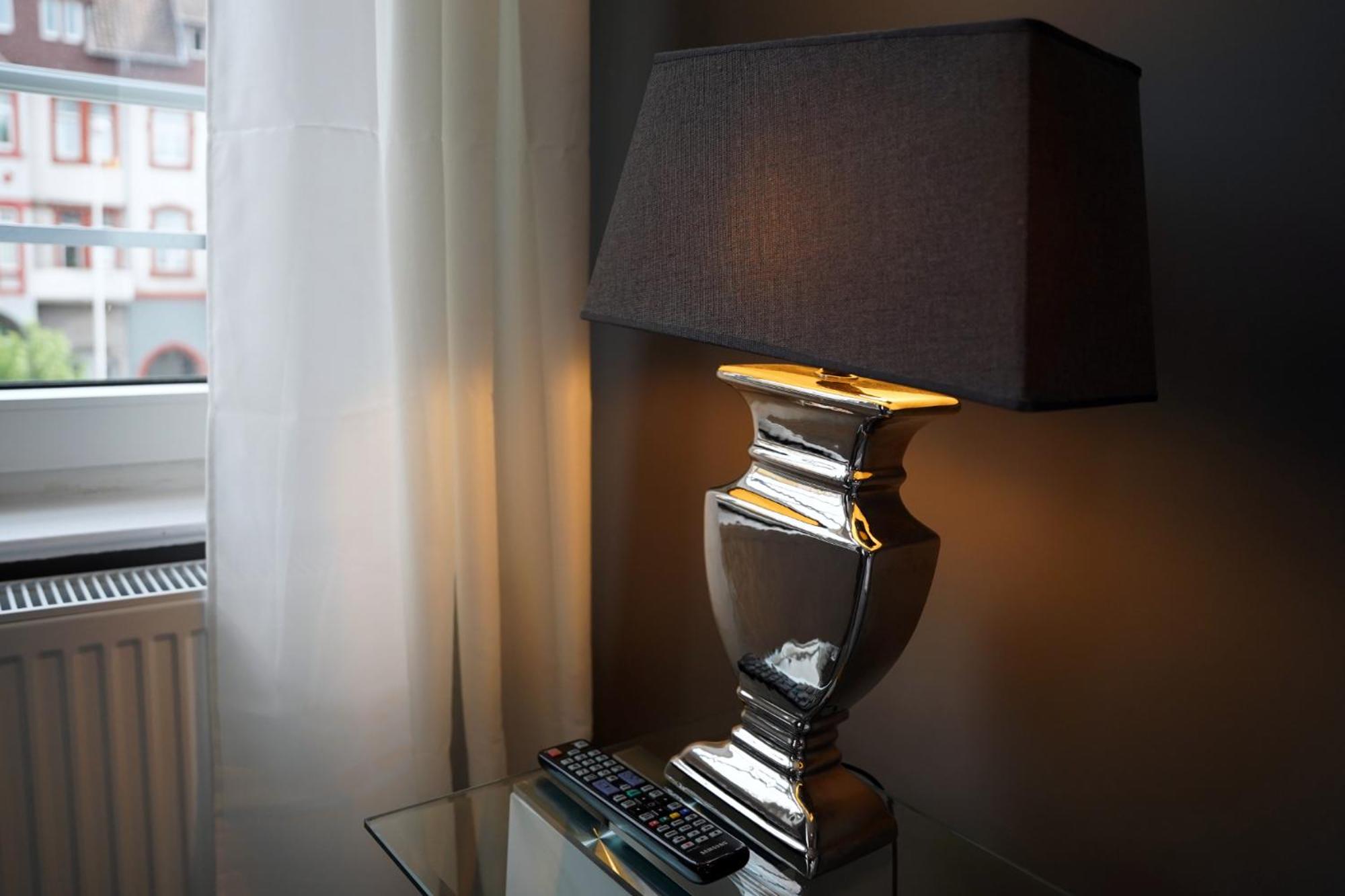 Studio Apartment - Photo 14