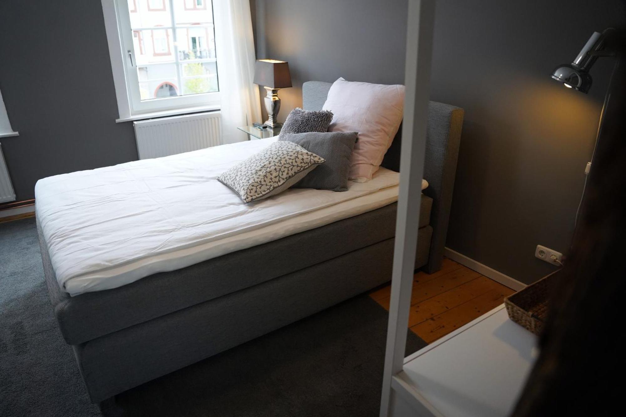 Studio Apartment - Photo 17