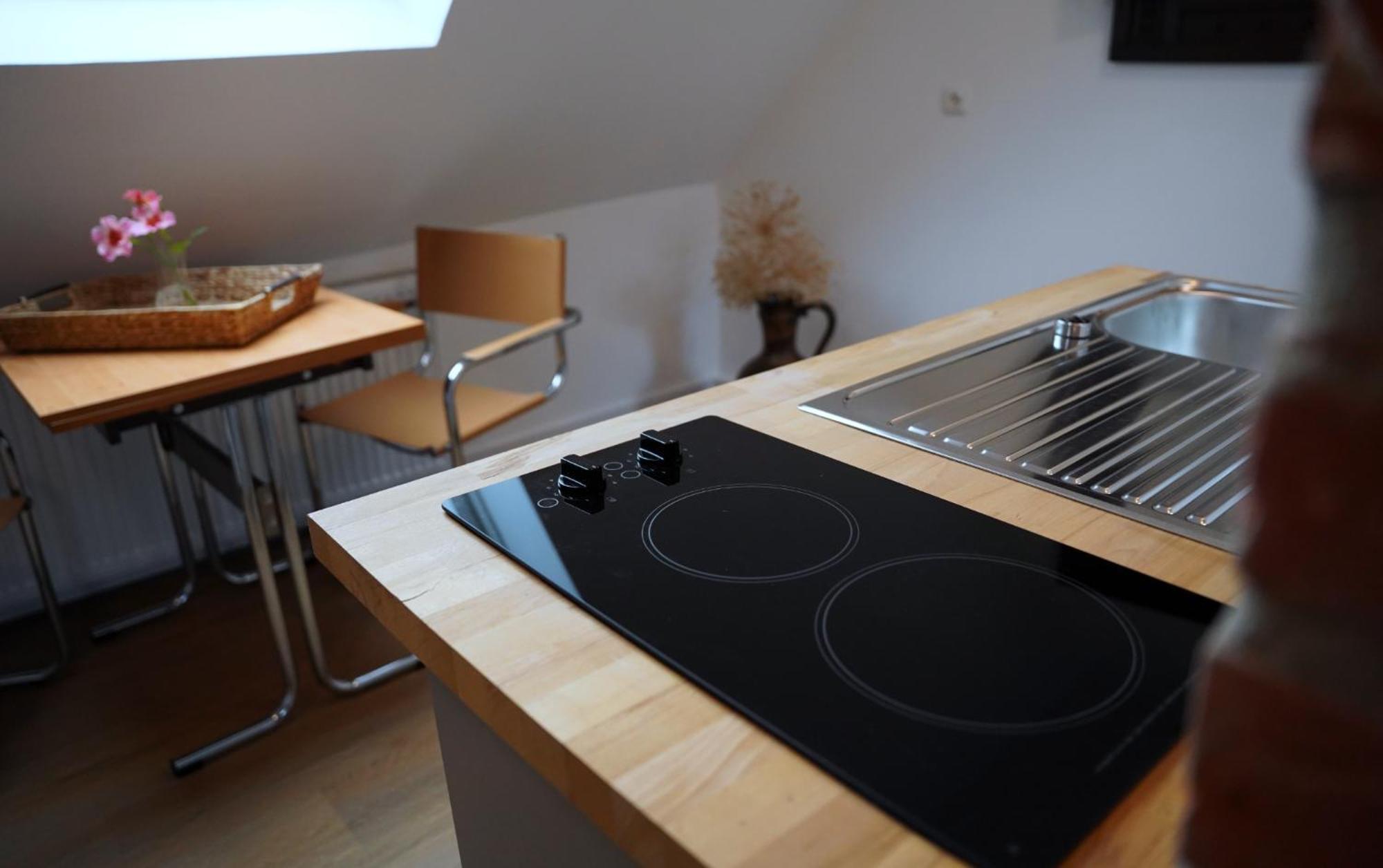 Studio Apartment - Photo 20