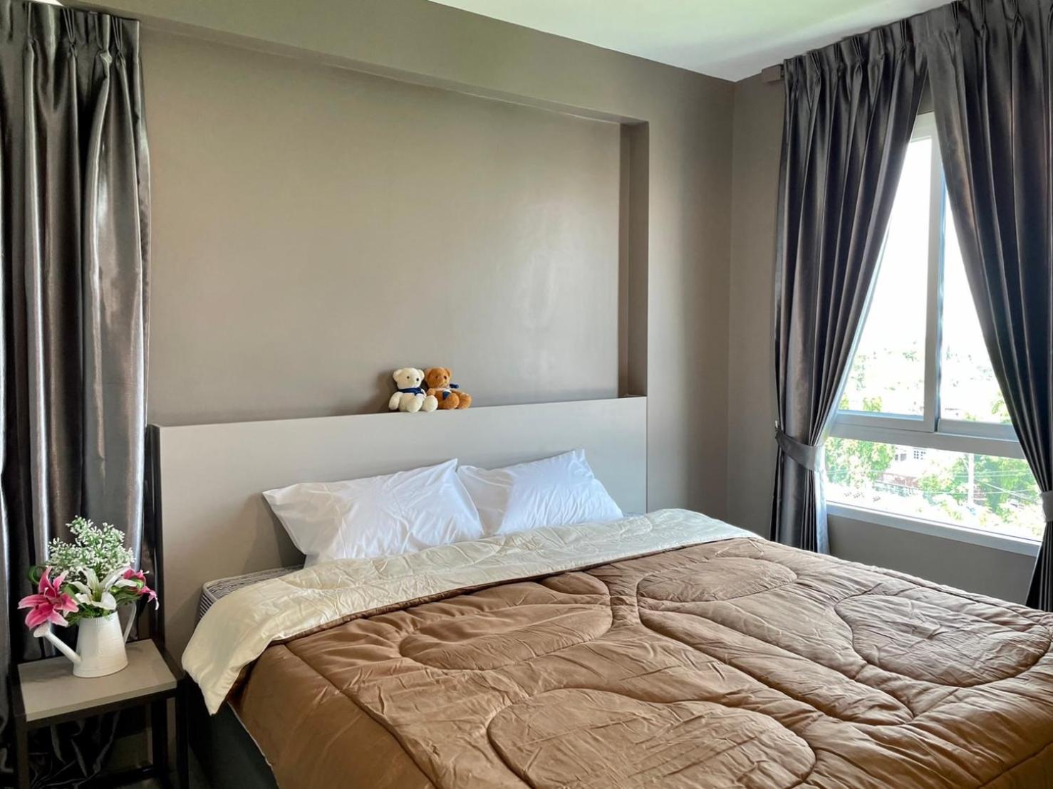 Deluxe King Room - Photo 1