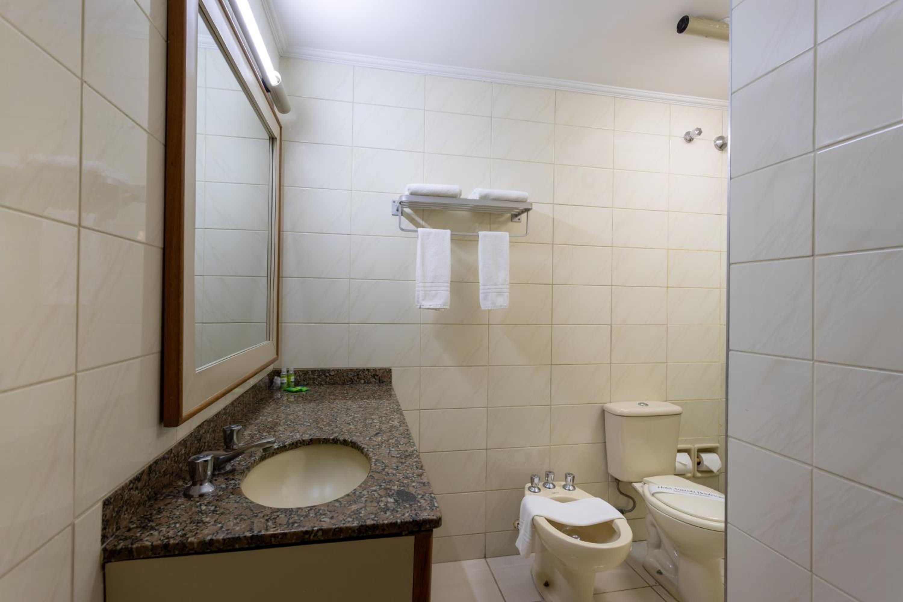 Superior King Suite - Photo 5