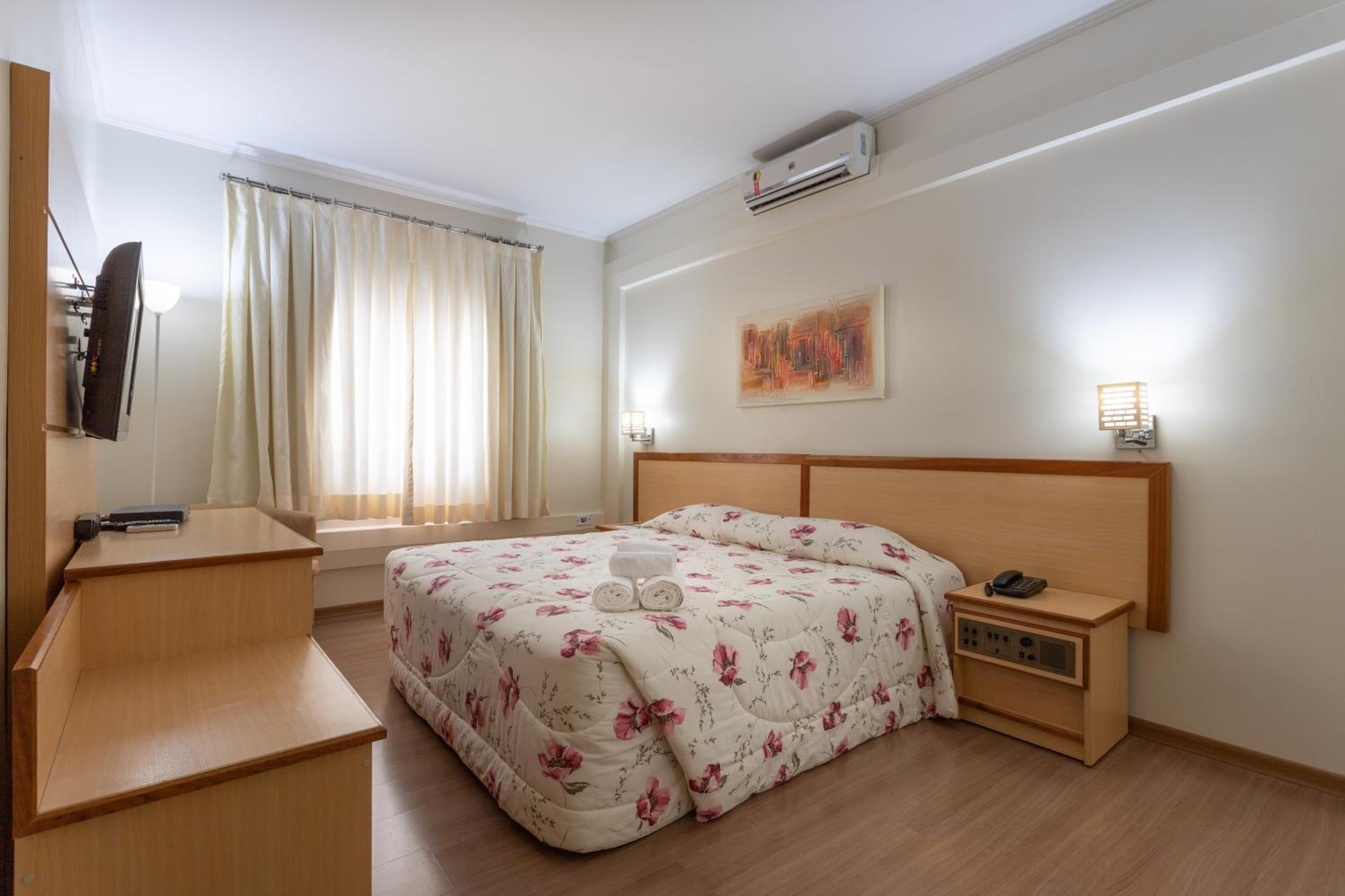 Superior King Suite - Photo 1