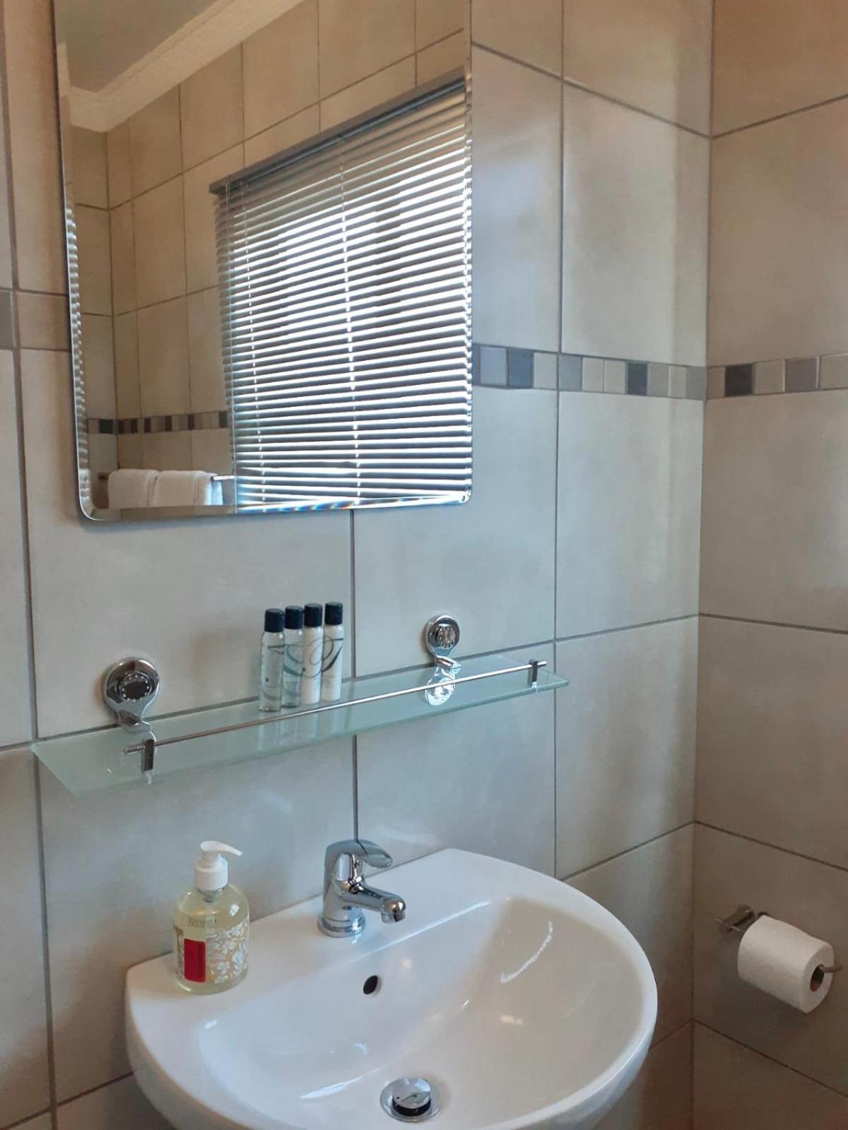  Double Room - Photo 4