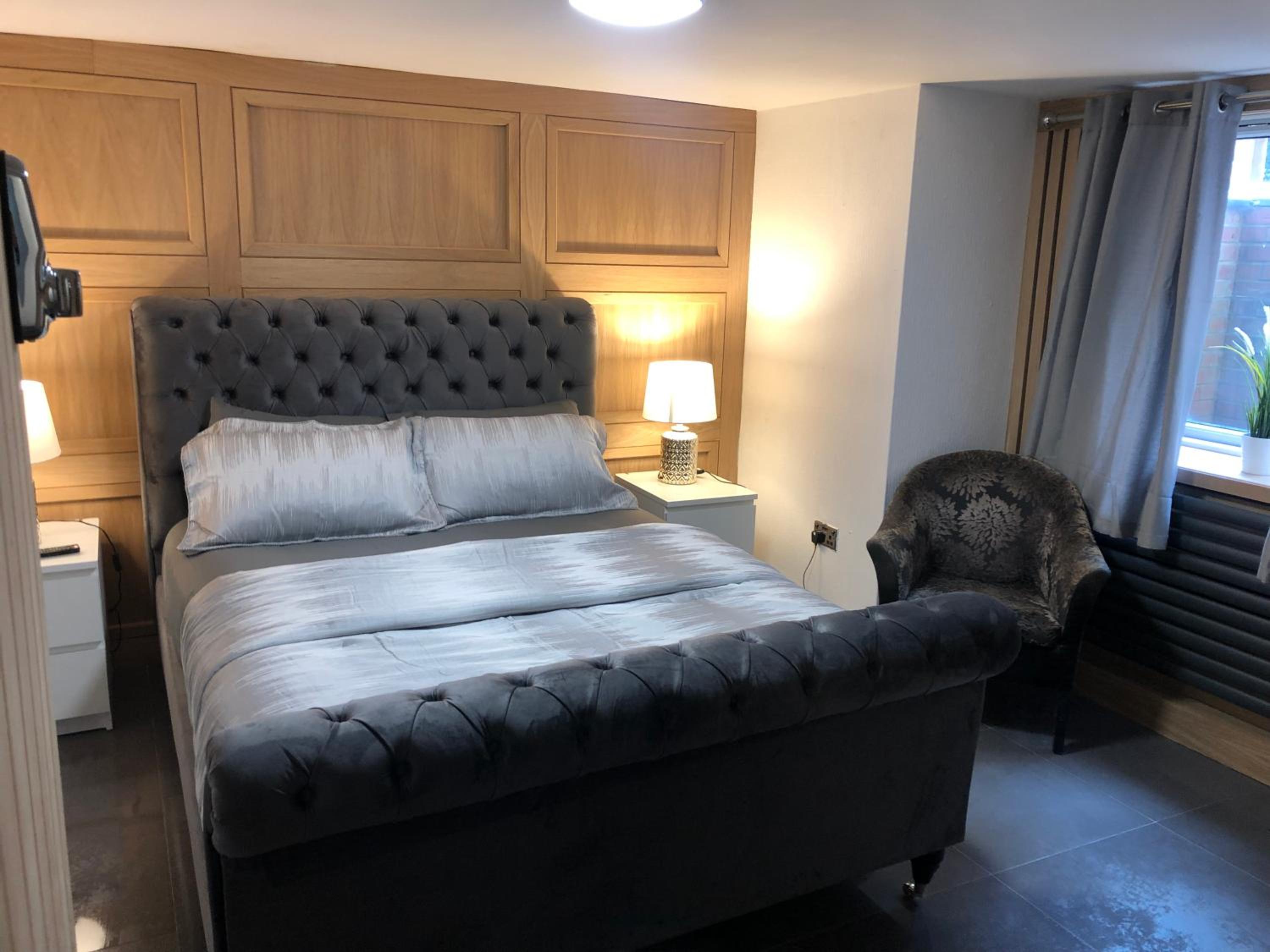 Double Room with Shared Bathroom