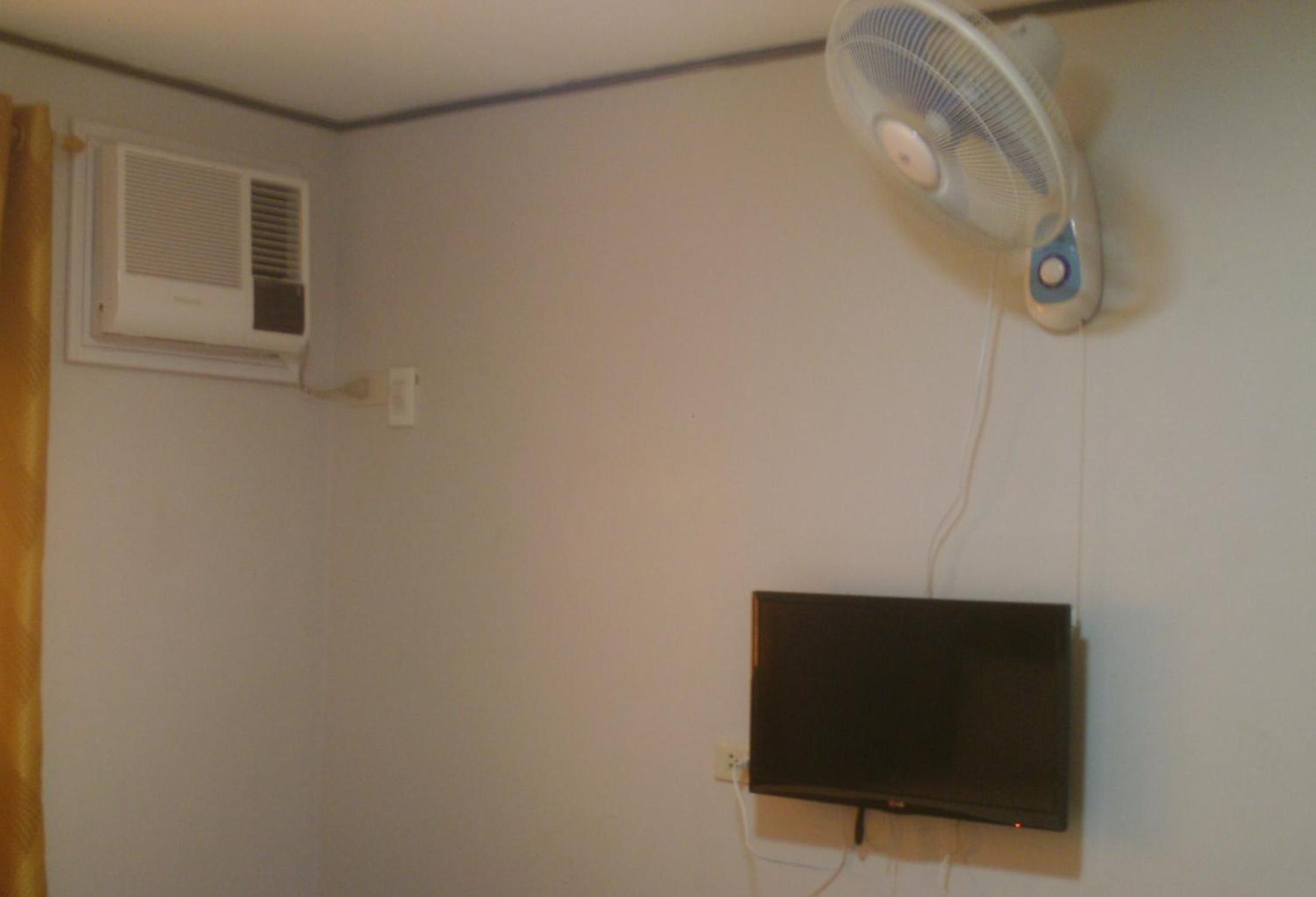 Twin Room with Garden View - Photo 3