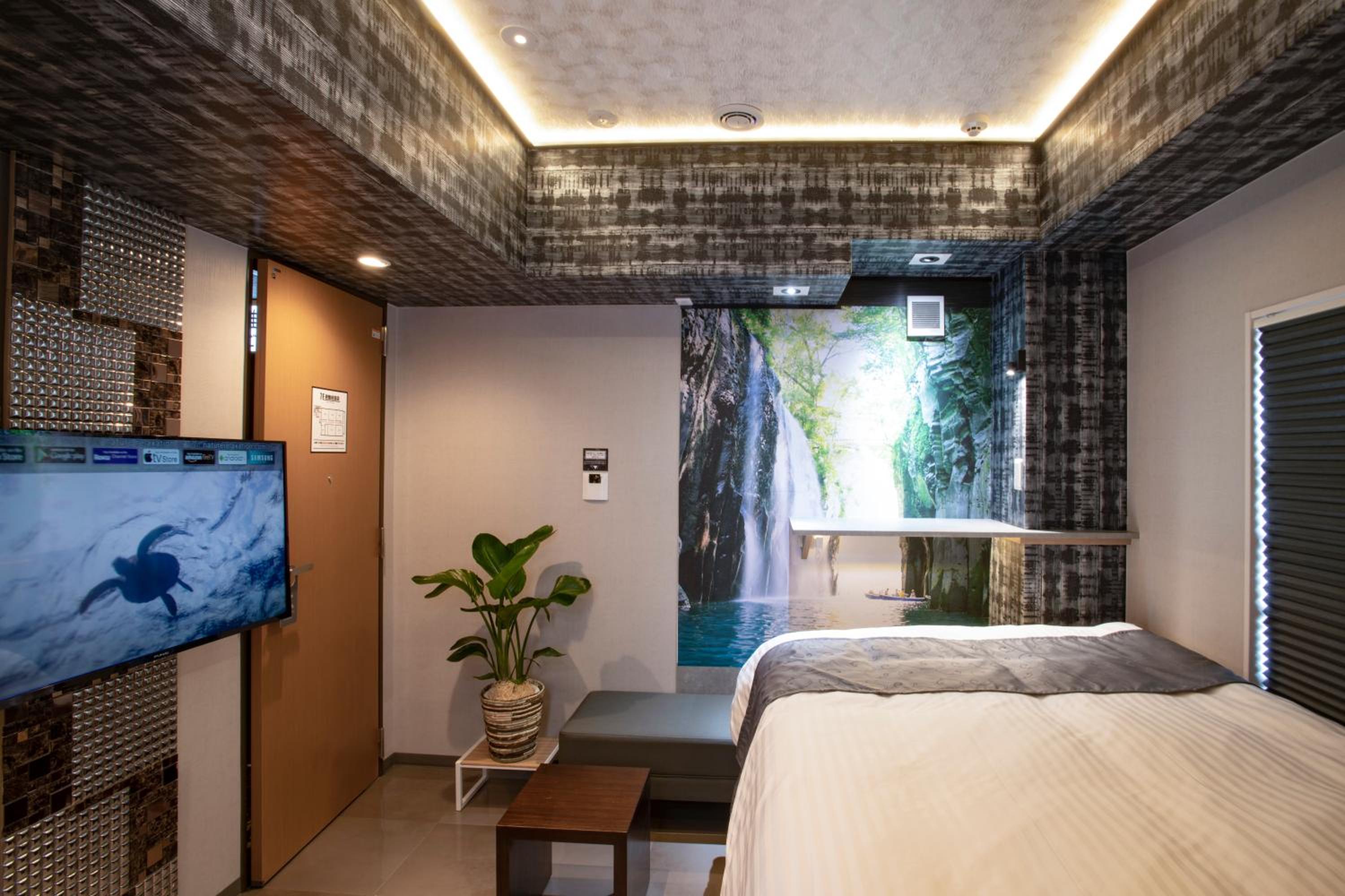 Deluxe Double Room - Photo 16