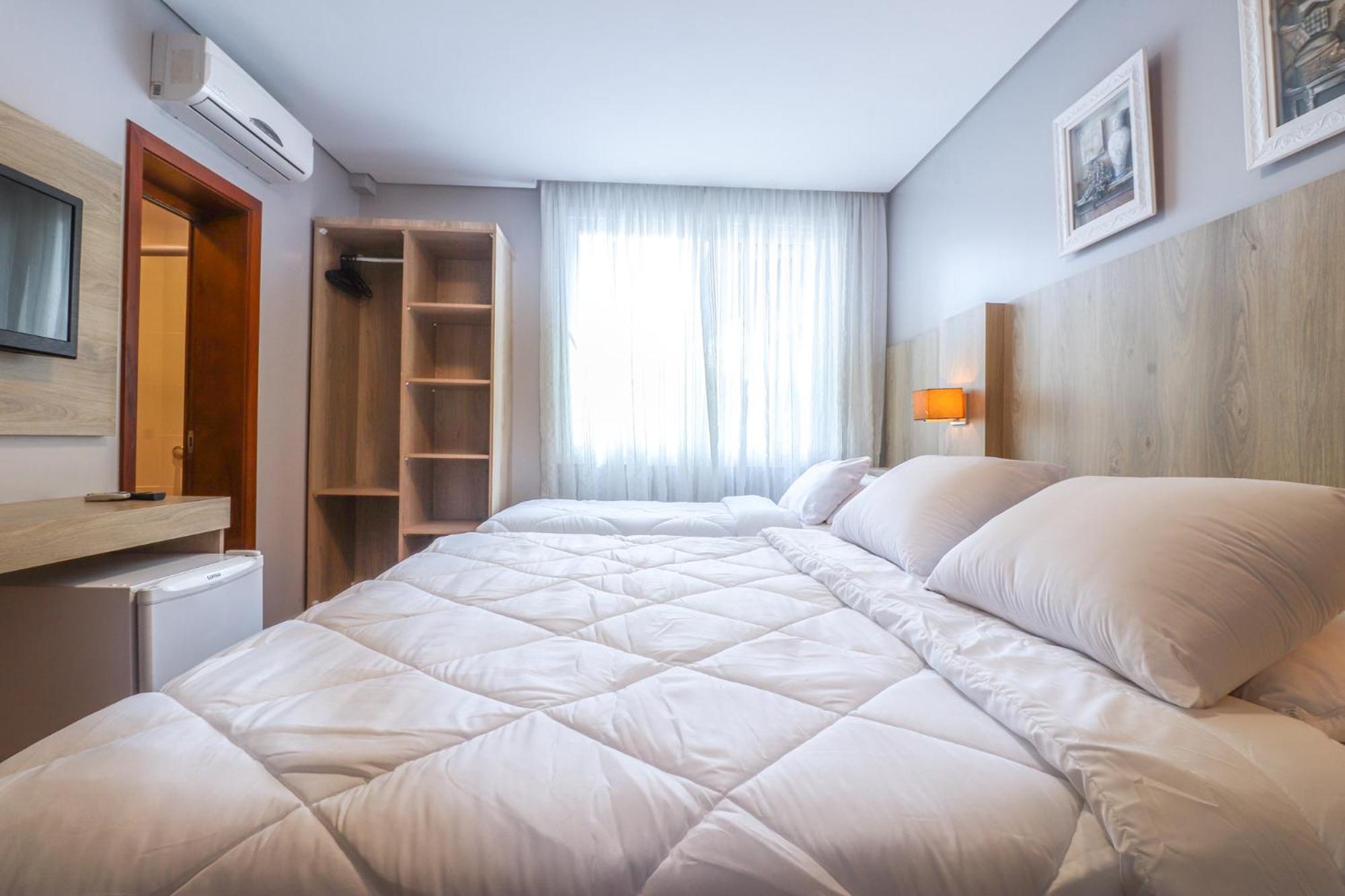 Deluxe Triple Room photo 3