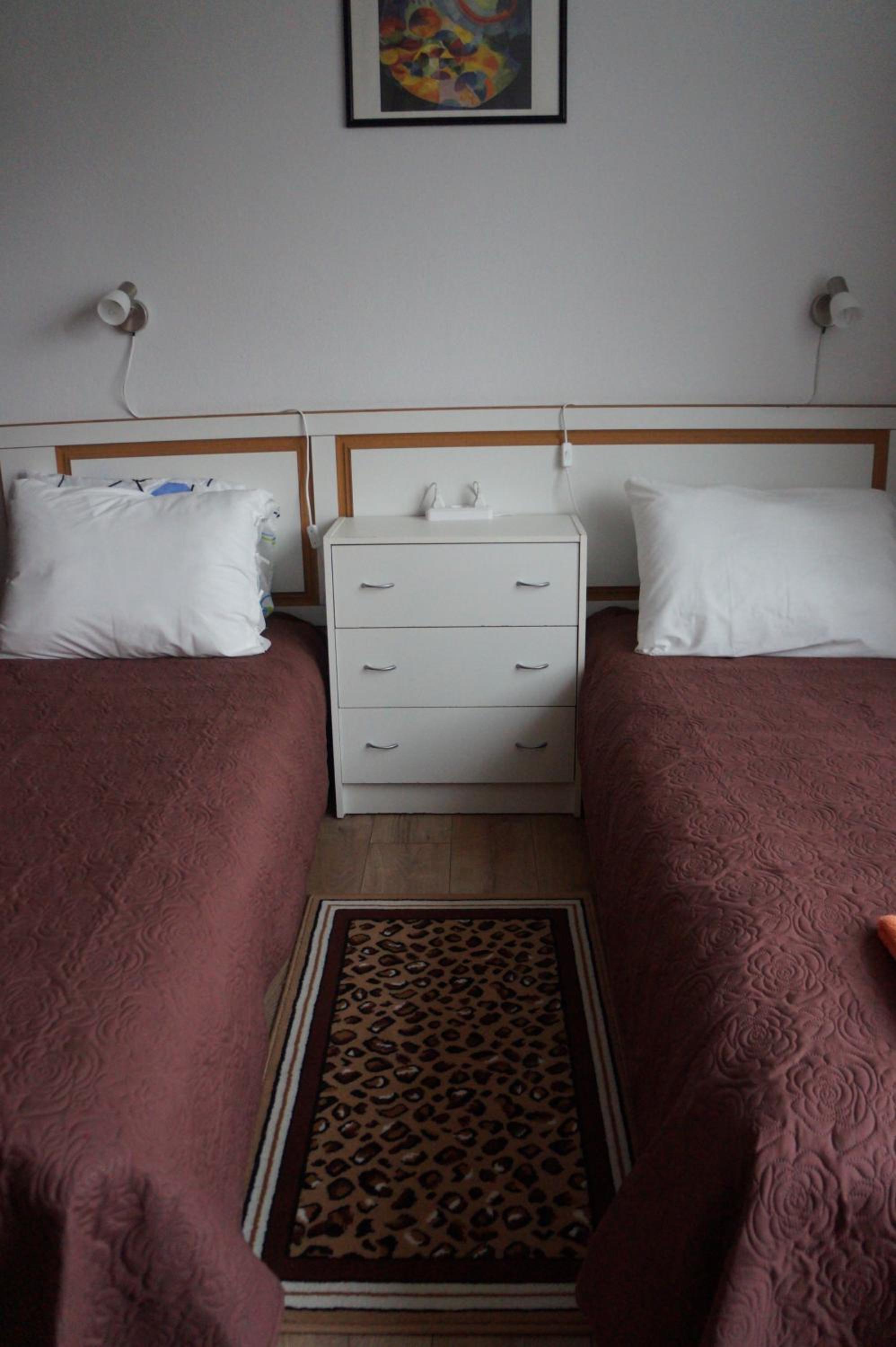 Three-Bedroom Apartment - Photo 7