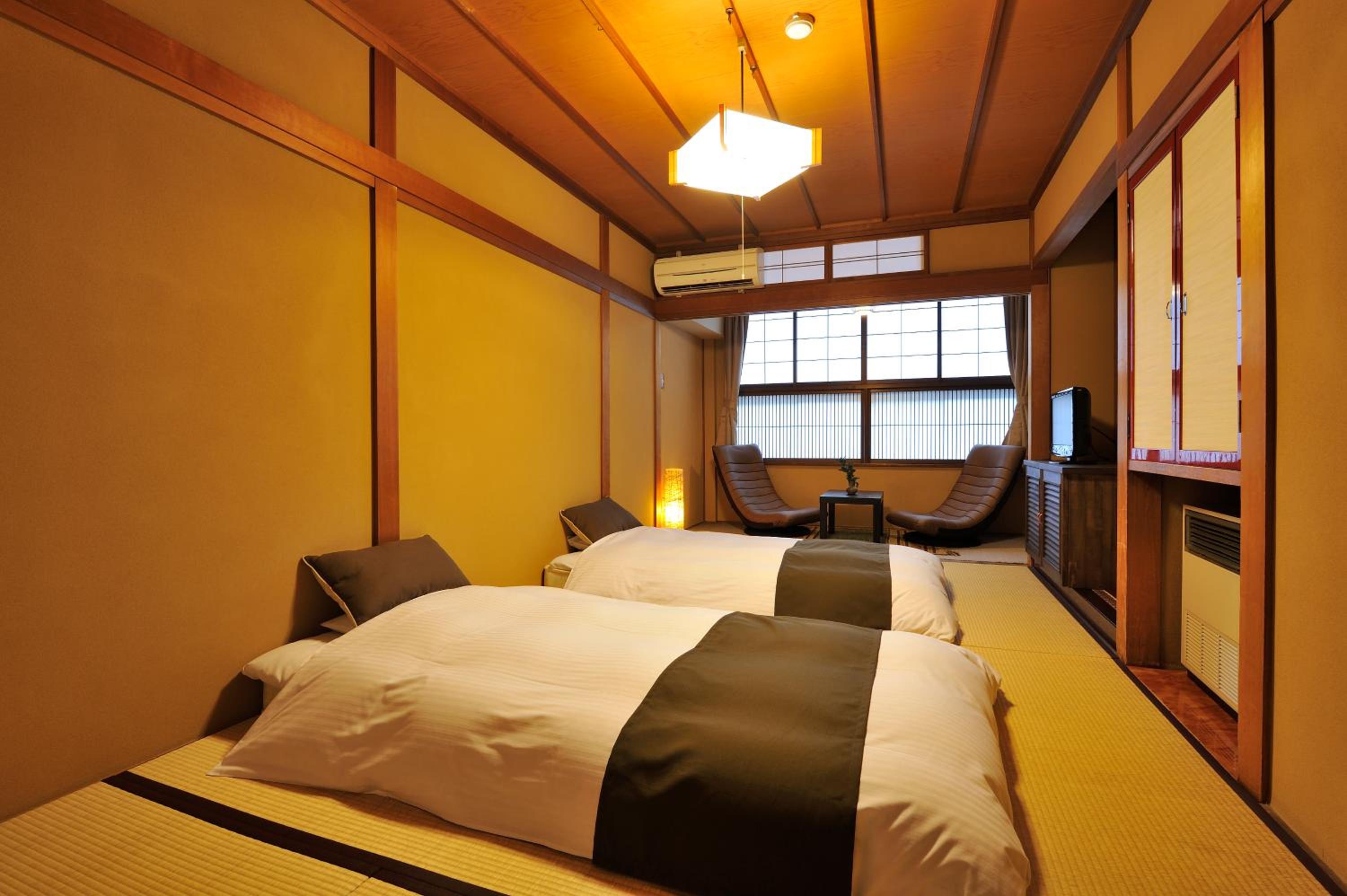 Superior Room with Tatami Area and Private Bathroom and Private Toilet  - Non Smoking - Photo 2