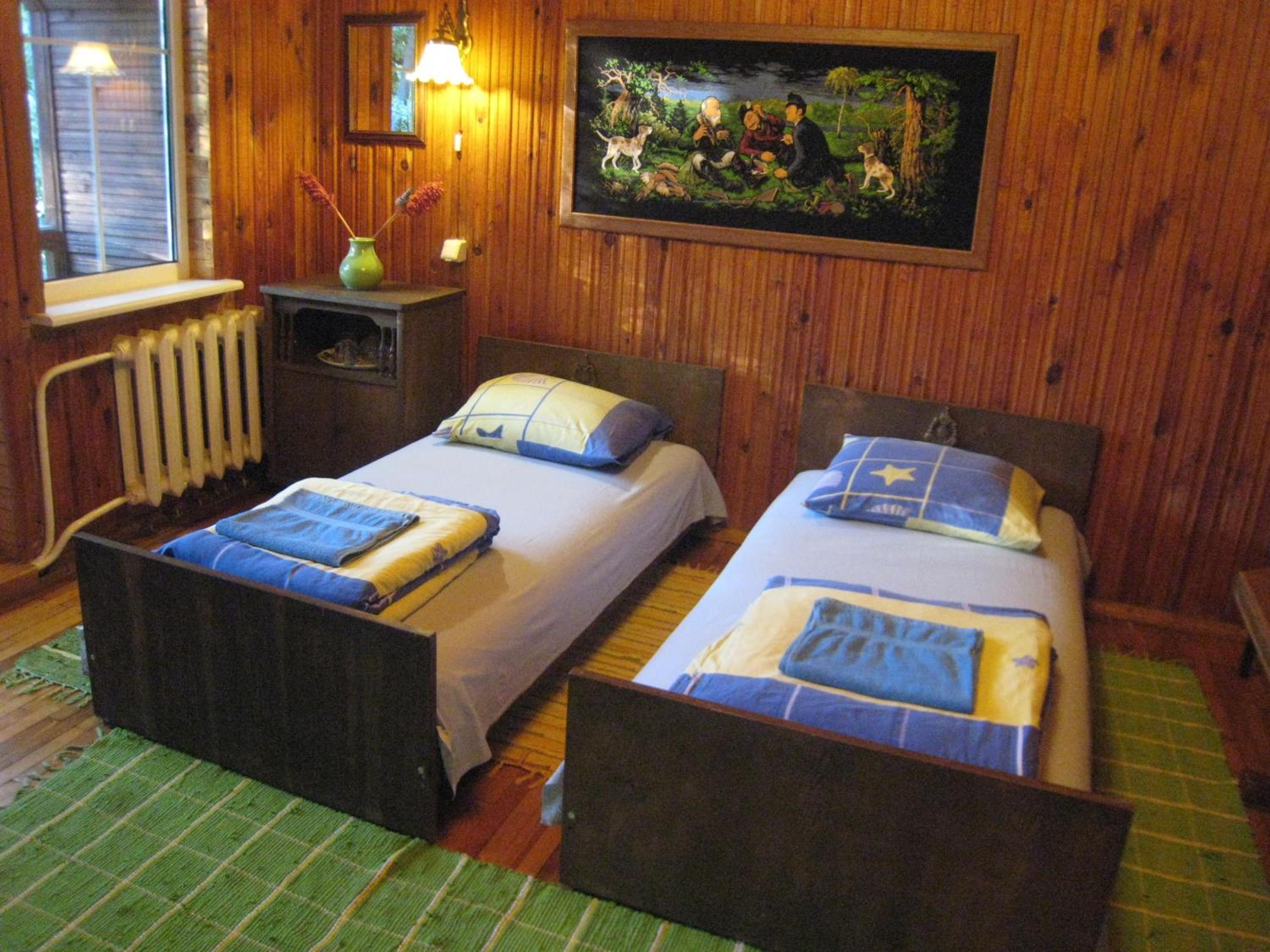 Family Room with Balcony photo 3