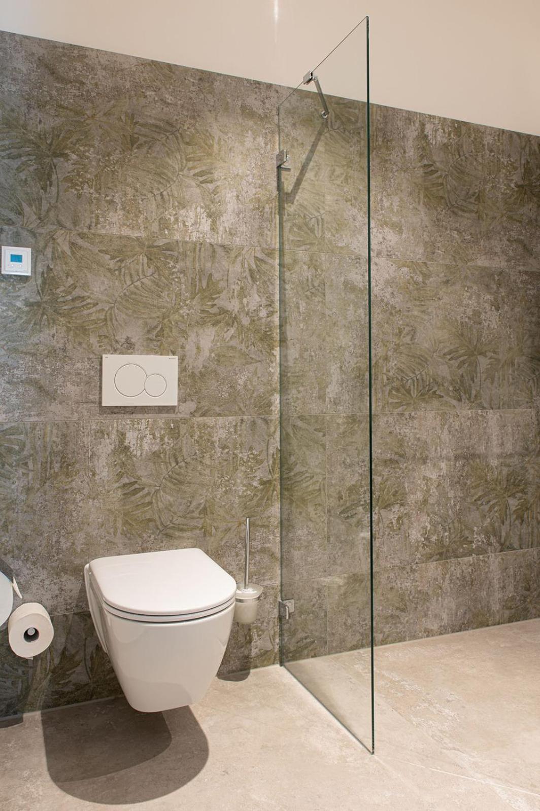 Deluxe Double or Twin Room - Photo 11