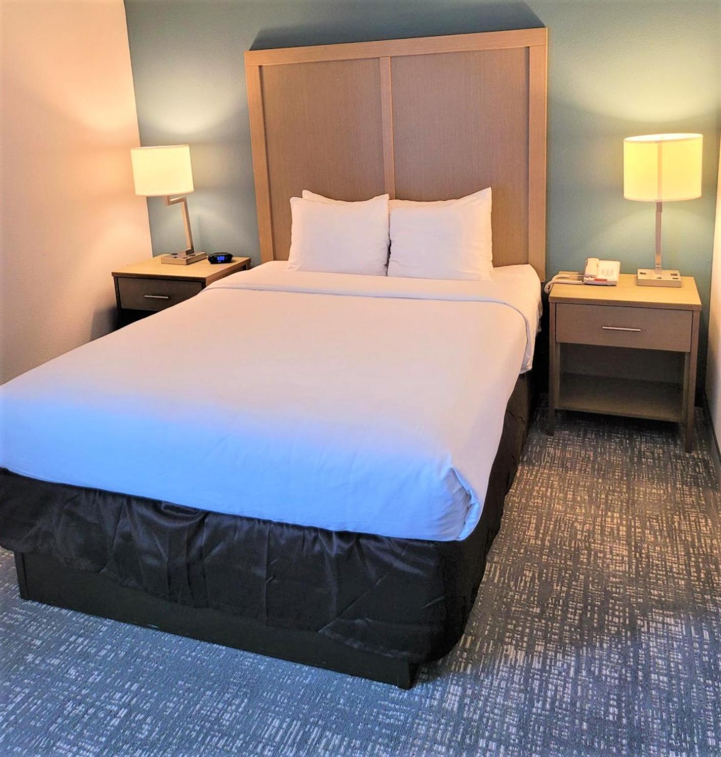 Queen Room - Photo 5