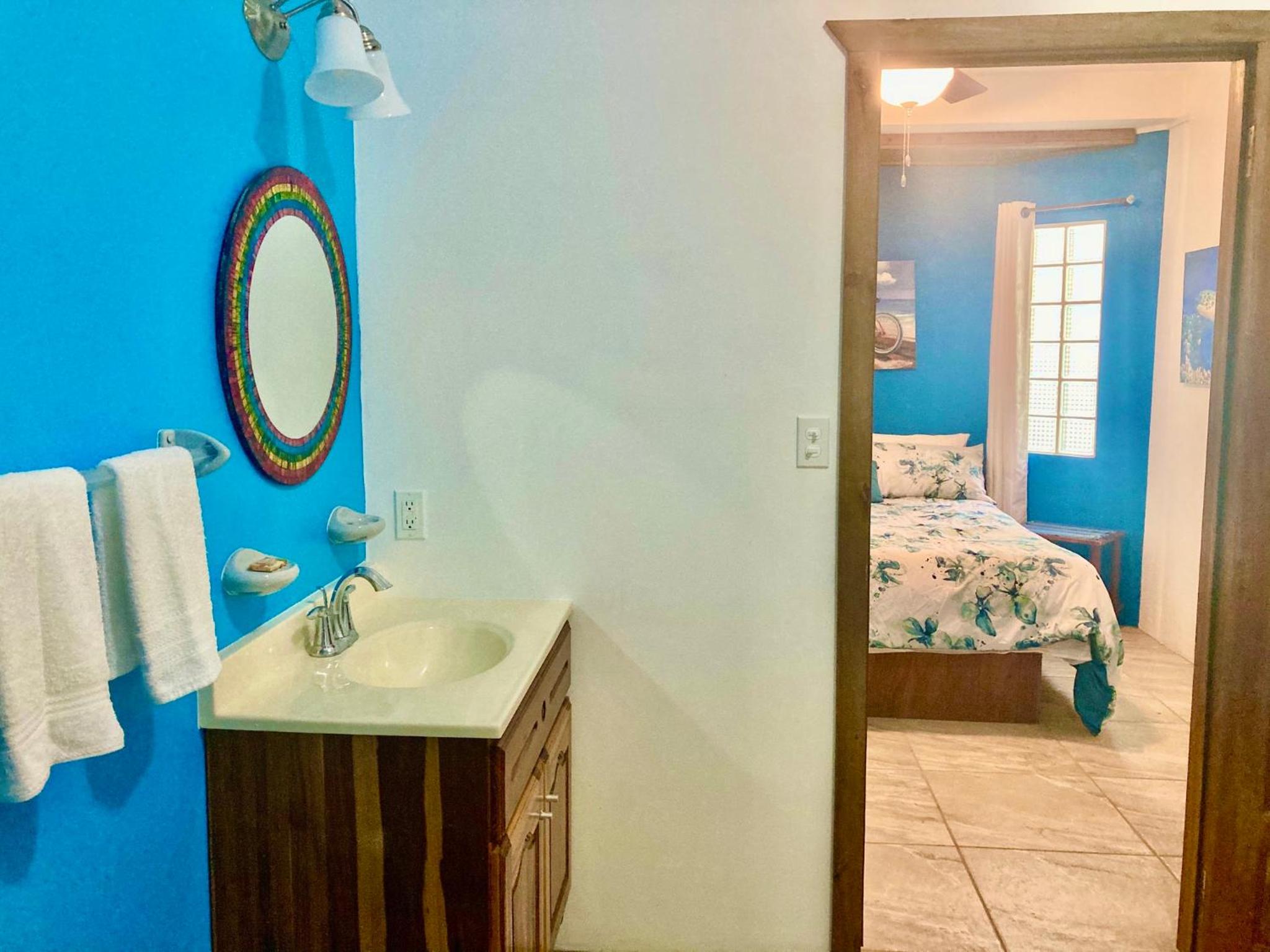 Queen Suite photo 3