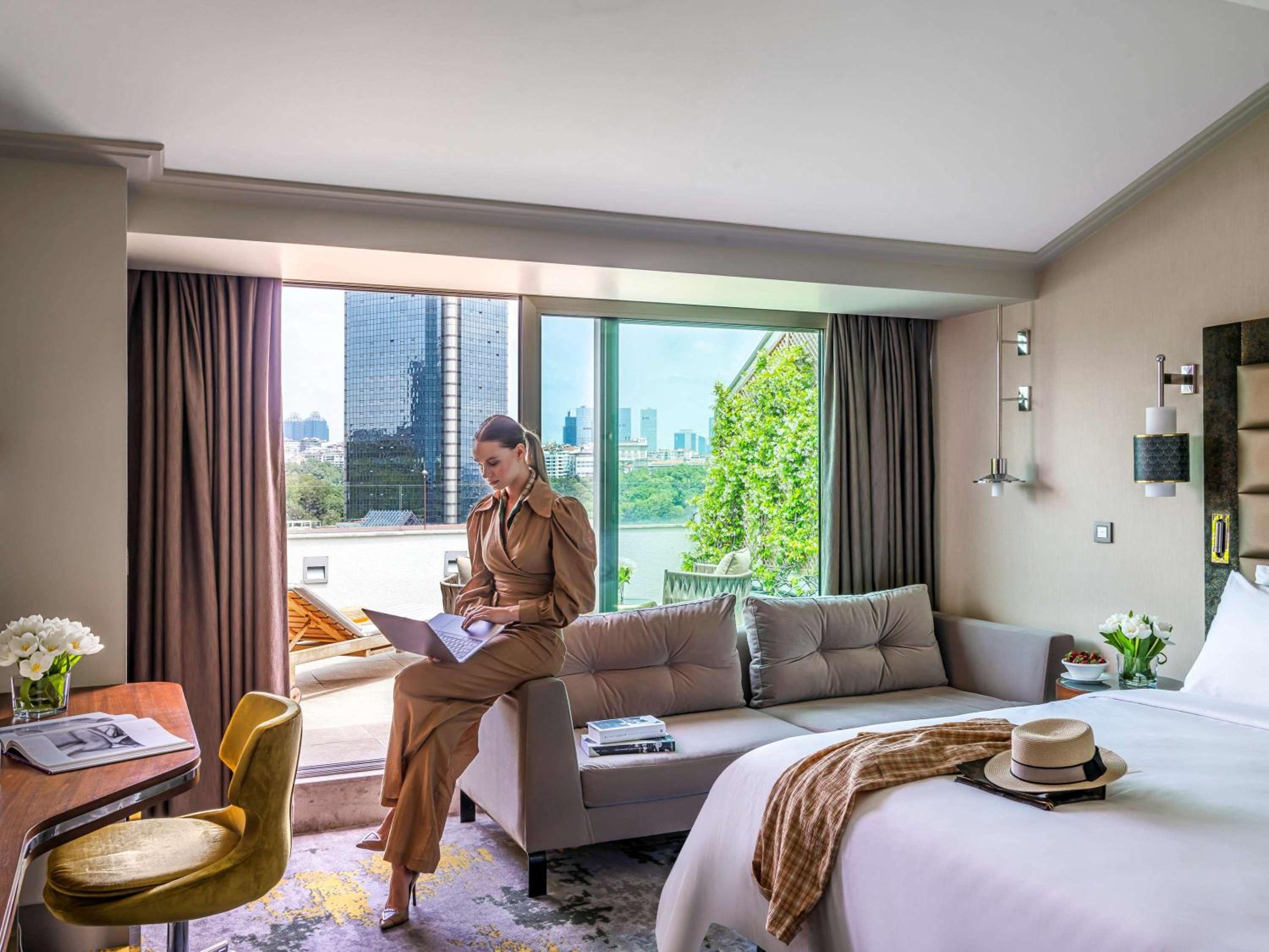 The Terrace Suite thumbnail 5