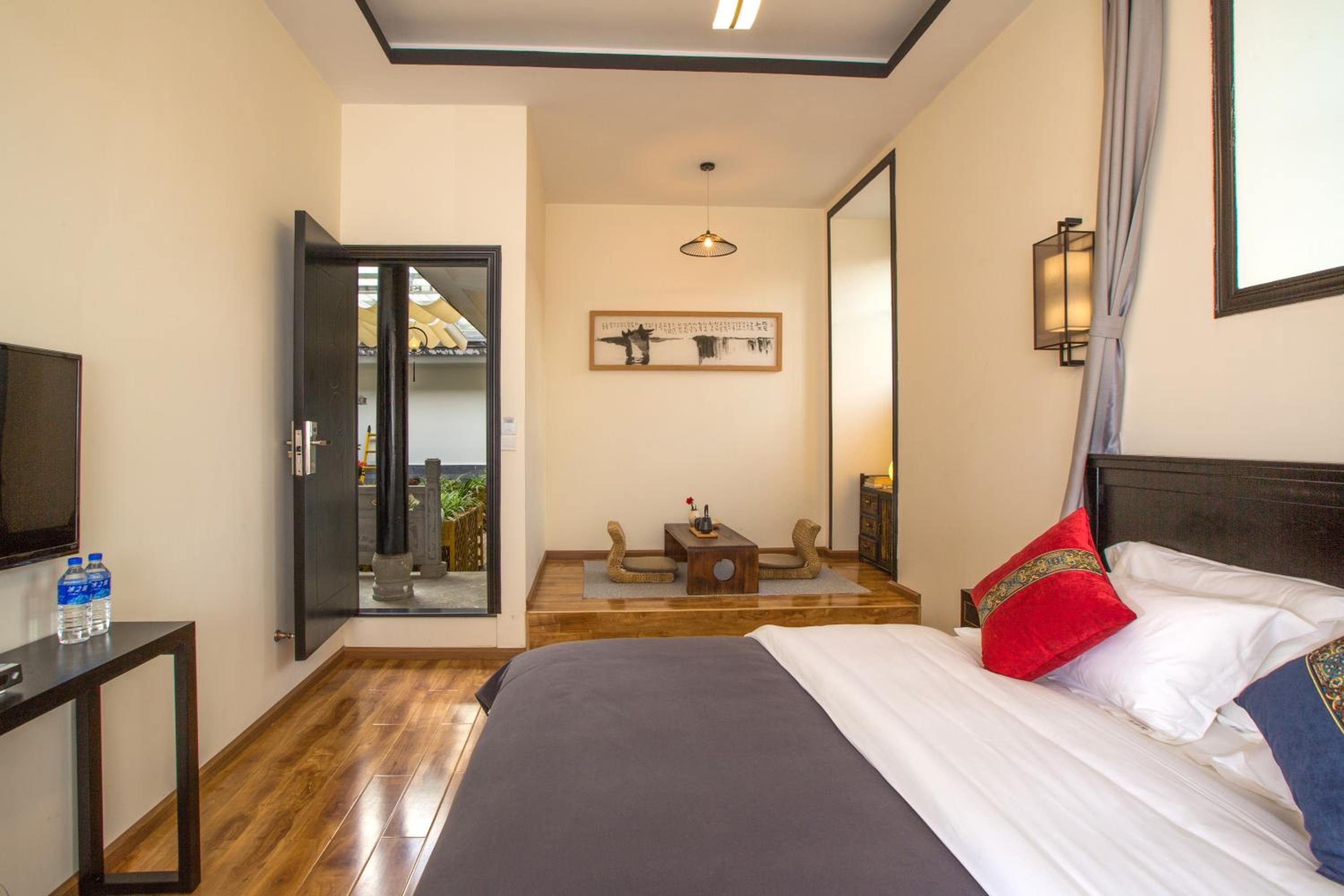 Deluxe Queen Room photo 1