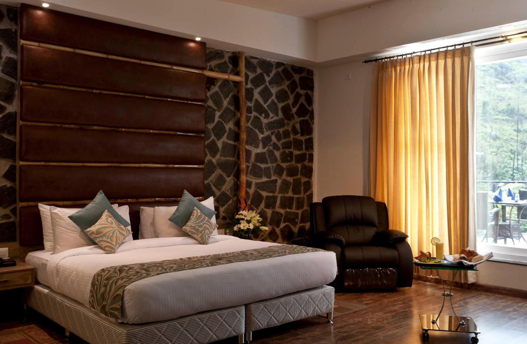 Trails View Room- Book & Unlock Exclusive Offers - Photo 3