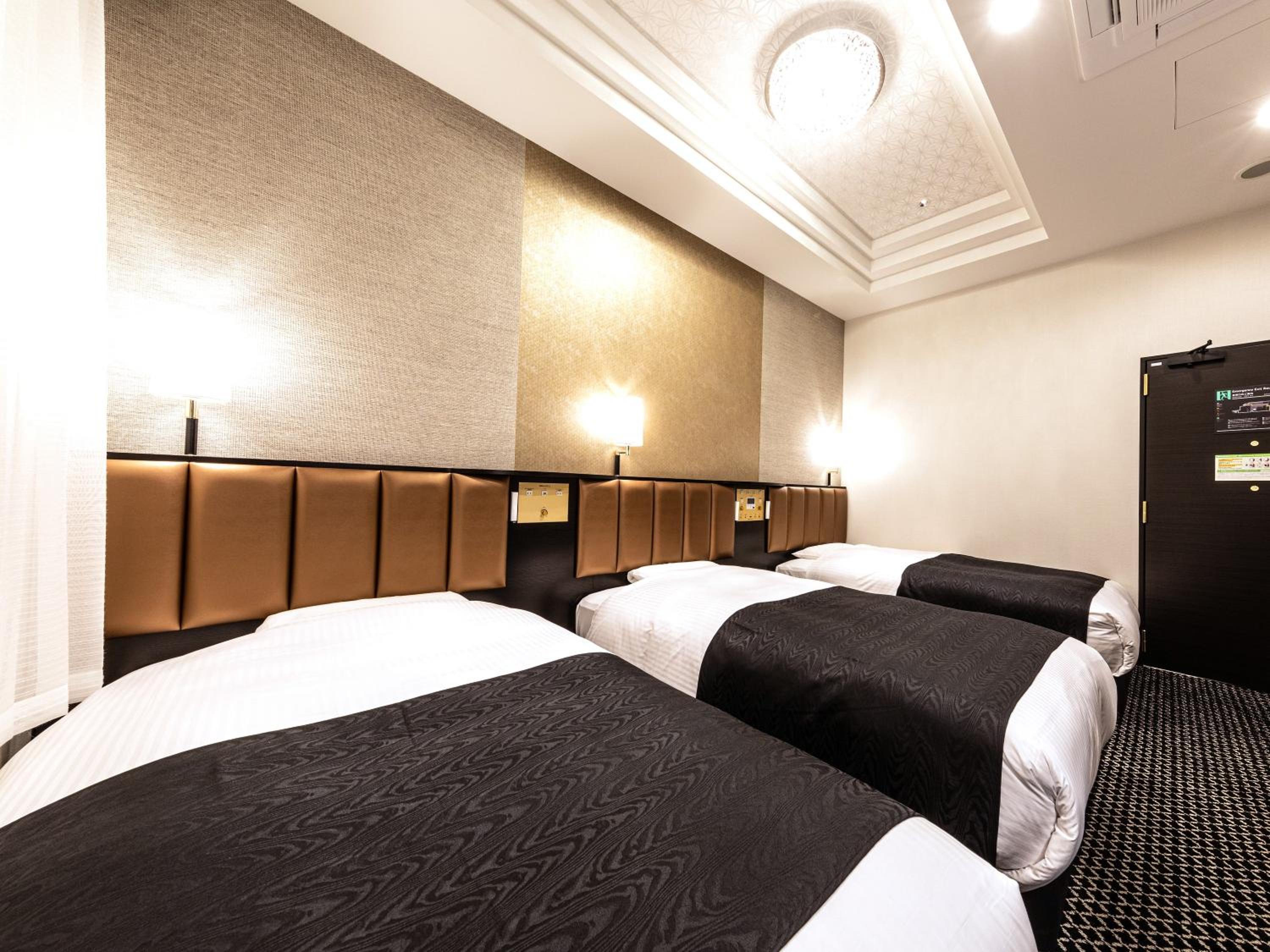 Standard Triple Room - Photo 1