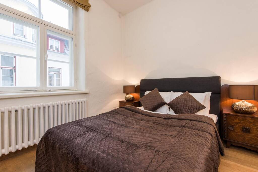 Three-Bedroom Apartment - Photo 15