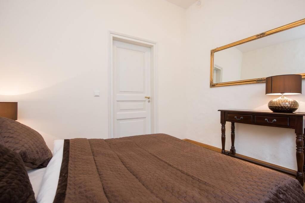 Three-Bedroom Apartment - Photo 26