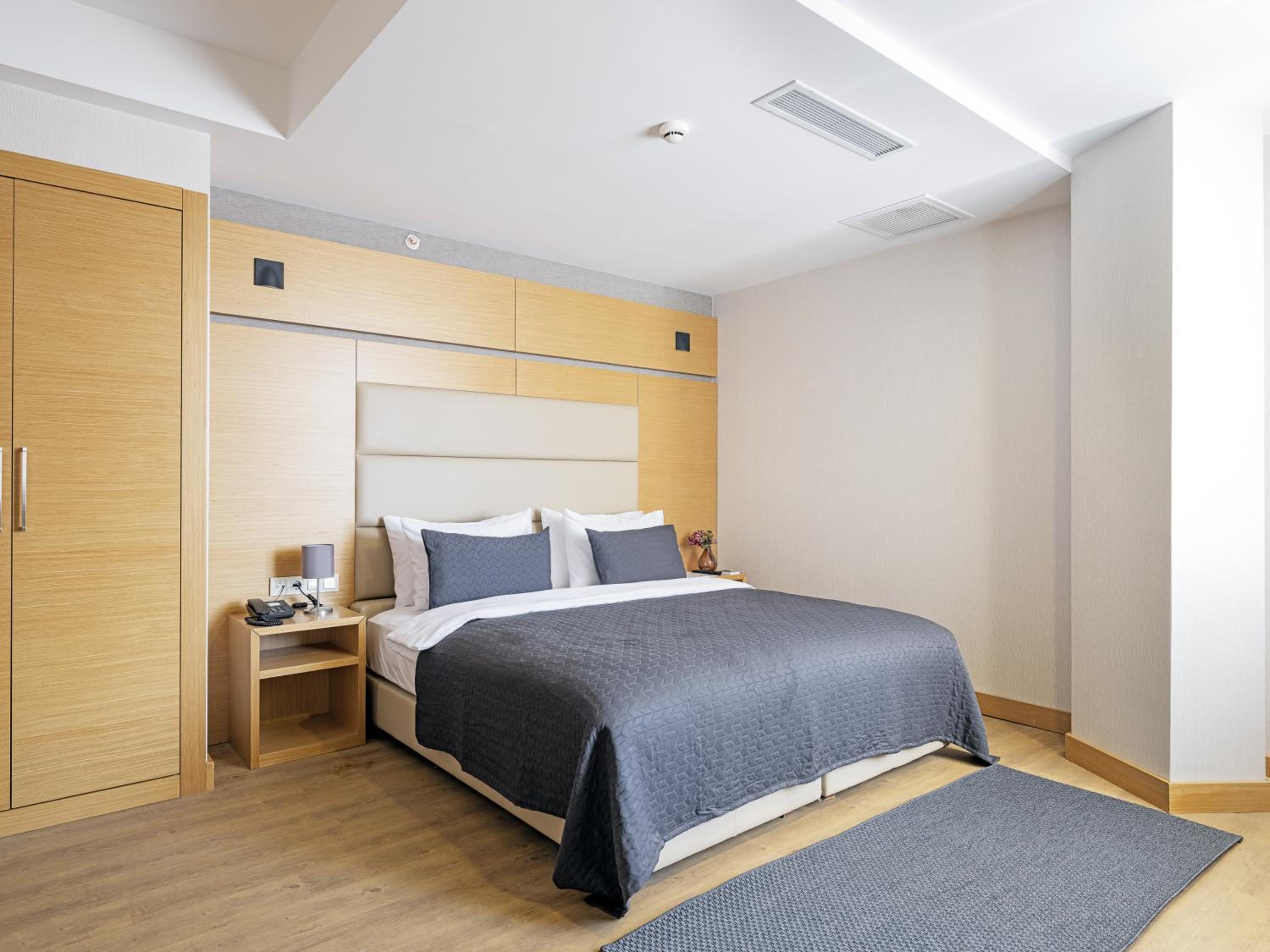 Superior King Room photo 1