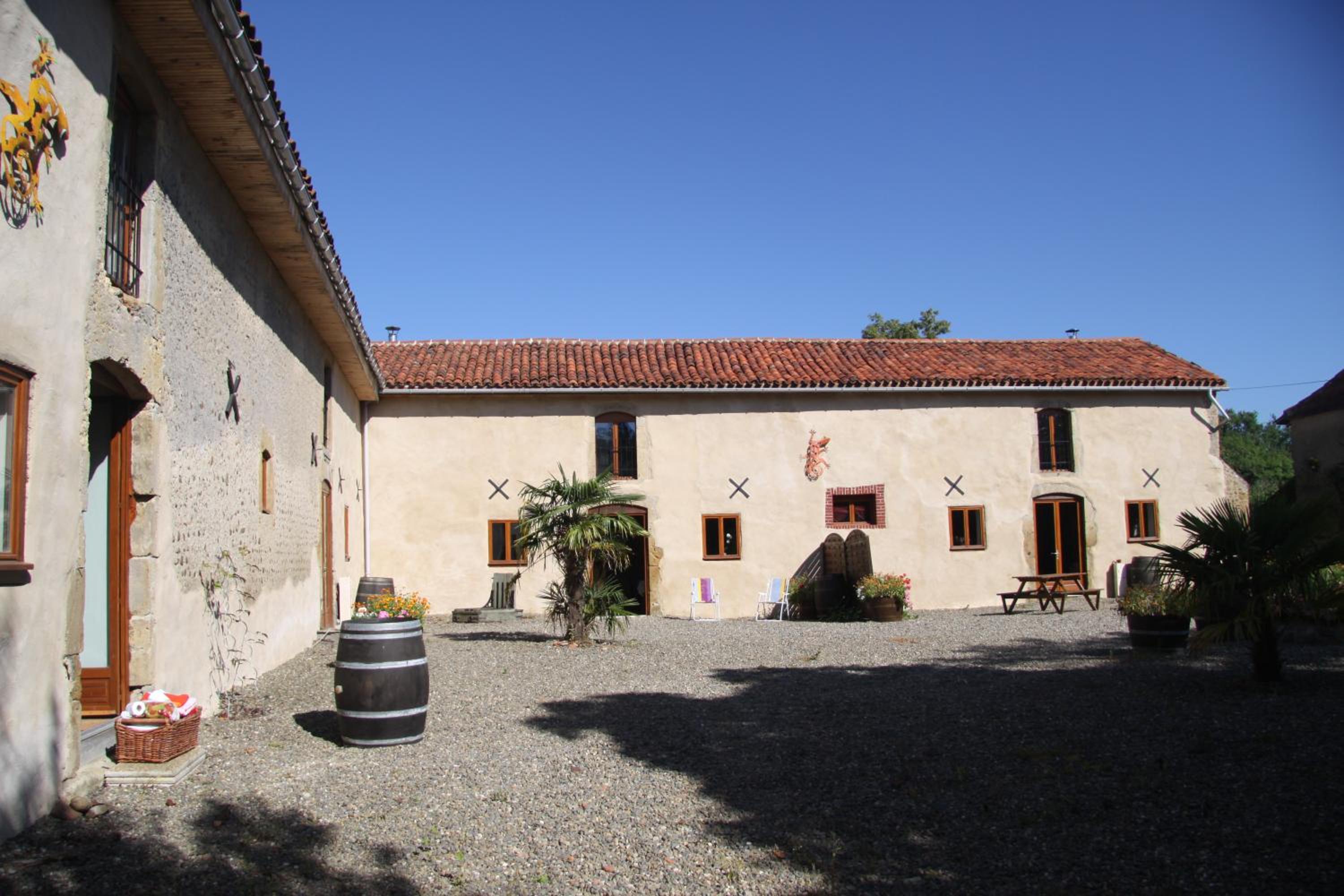 Two-Bedroom House - Photo 41