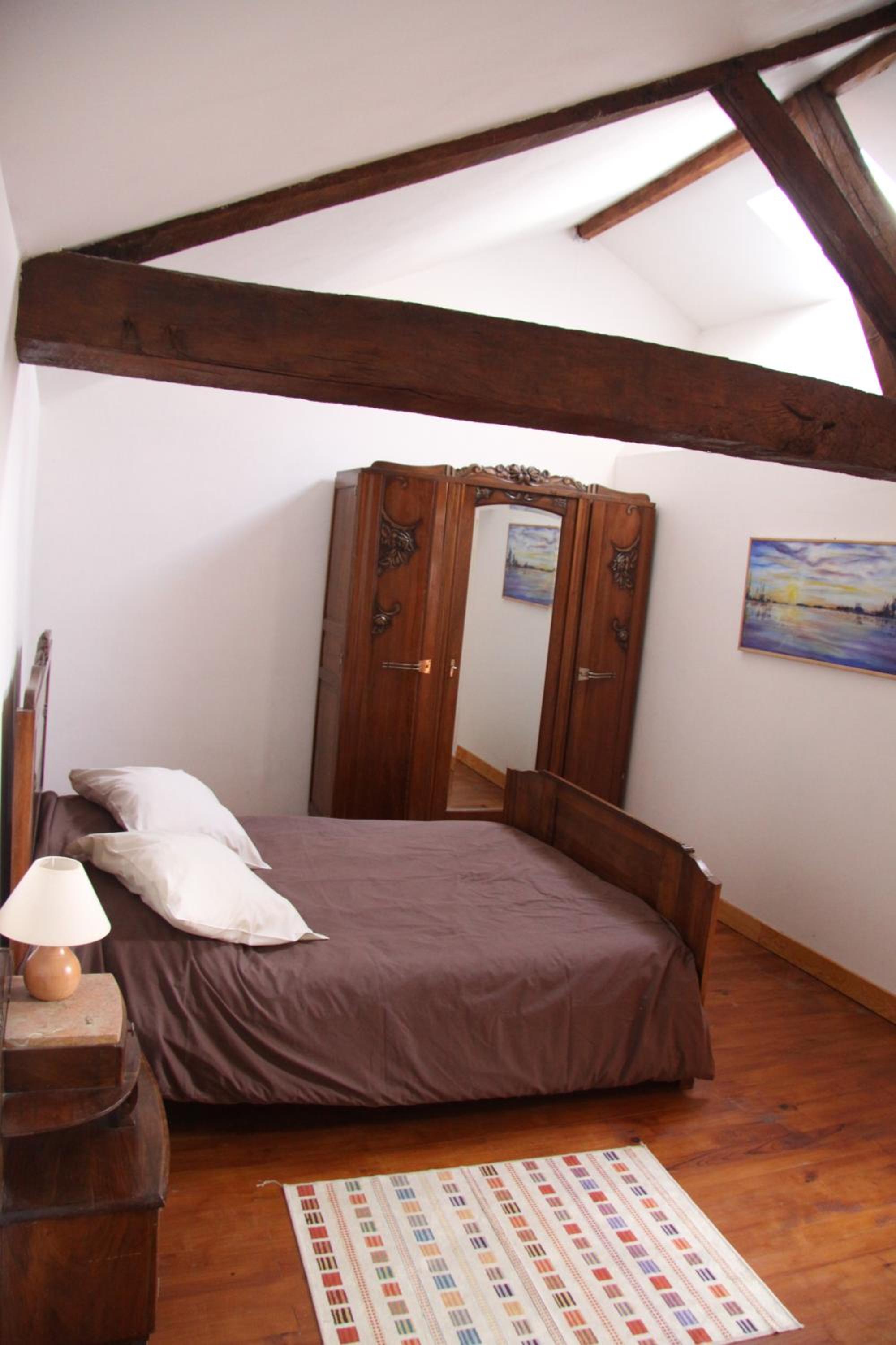 Three-Bedroom House - Photo 8