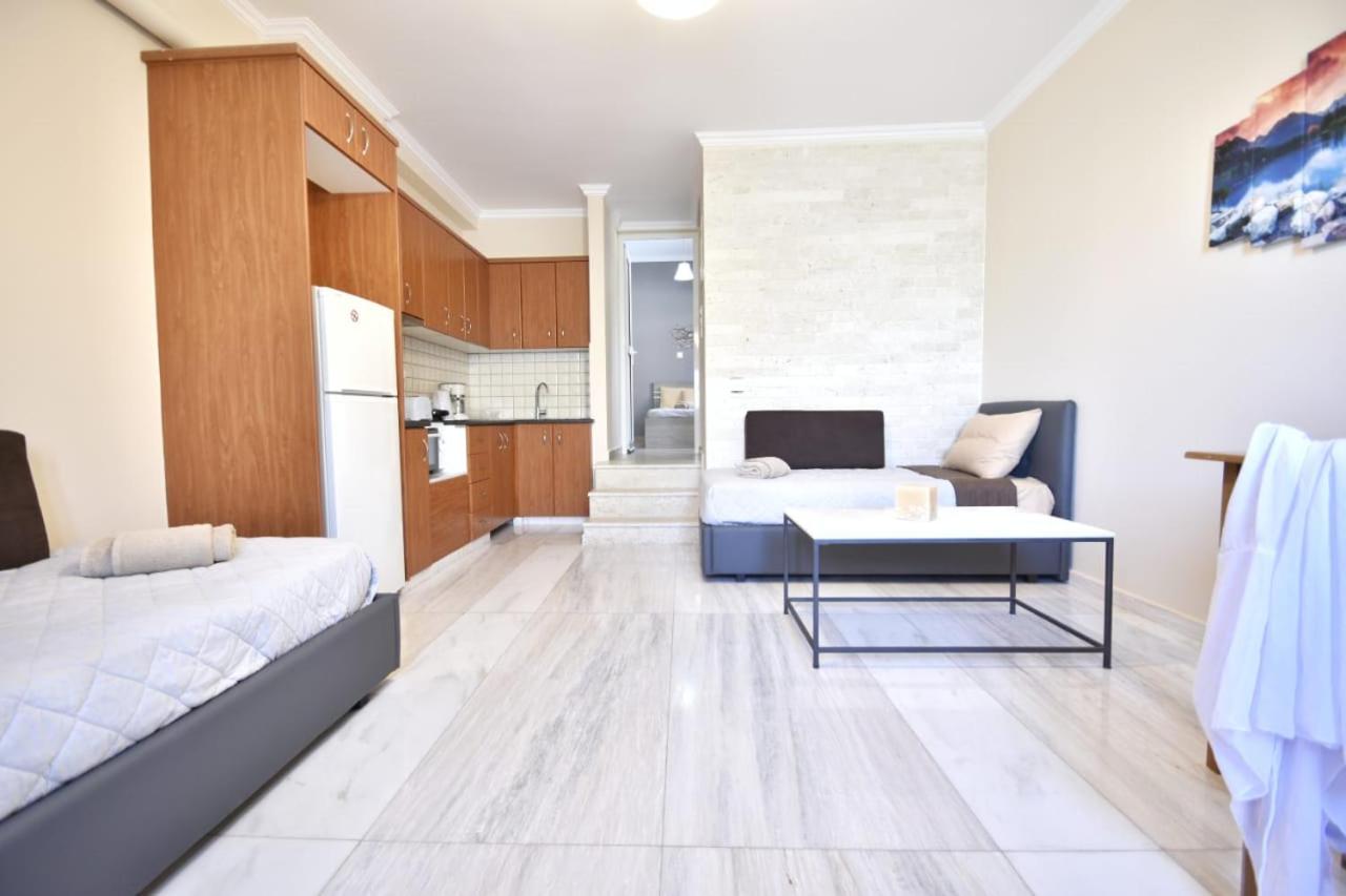 One-Bedroom Apartment - Photo 5