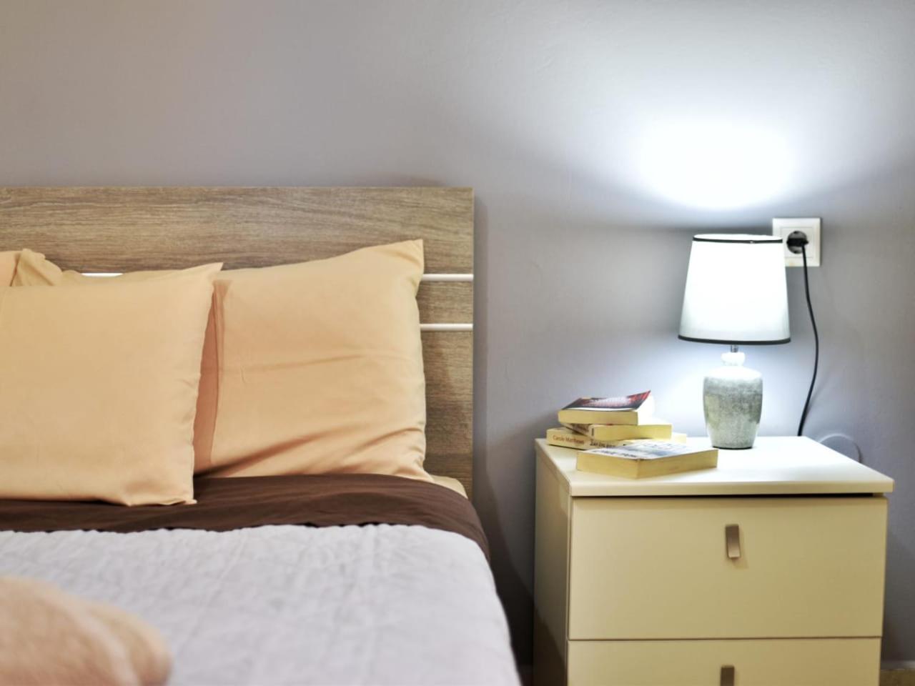 One-Bedroom Apartment - Photo 10