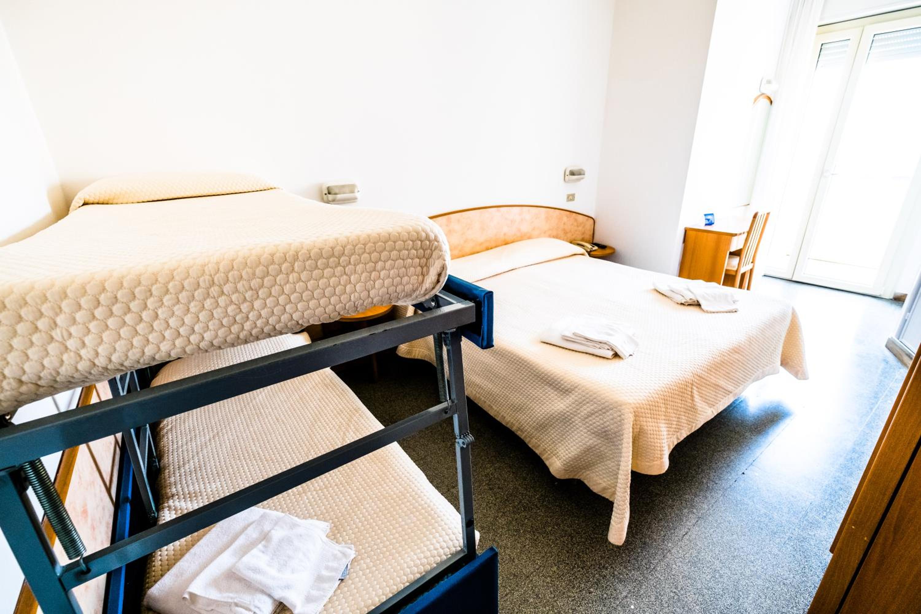 Quadruple Room photo 3