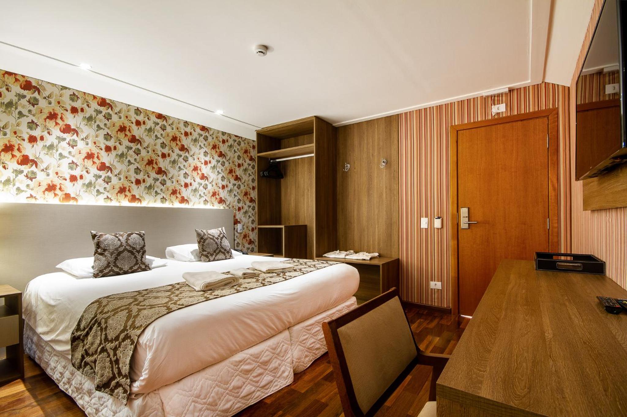 Double Room with Spa Bath Individual