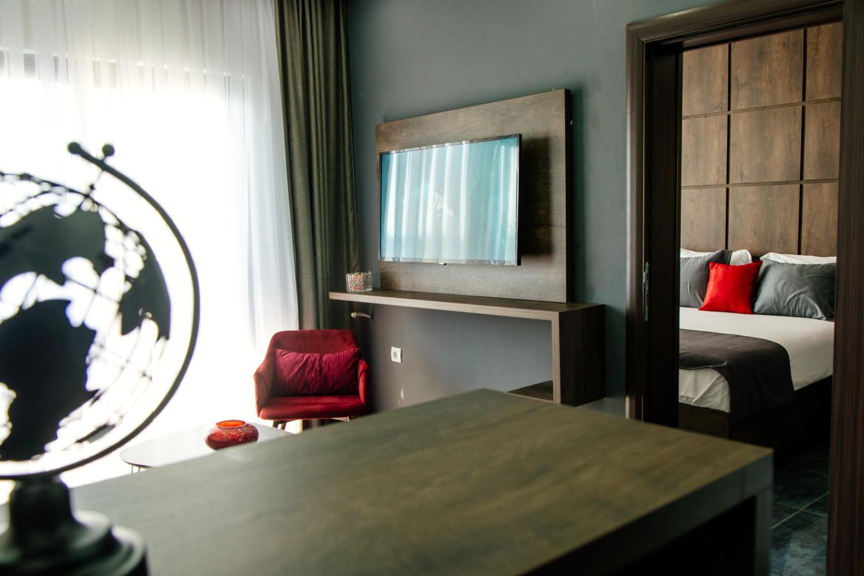 Deluxe Apartment