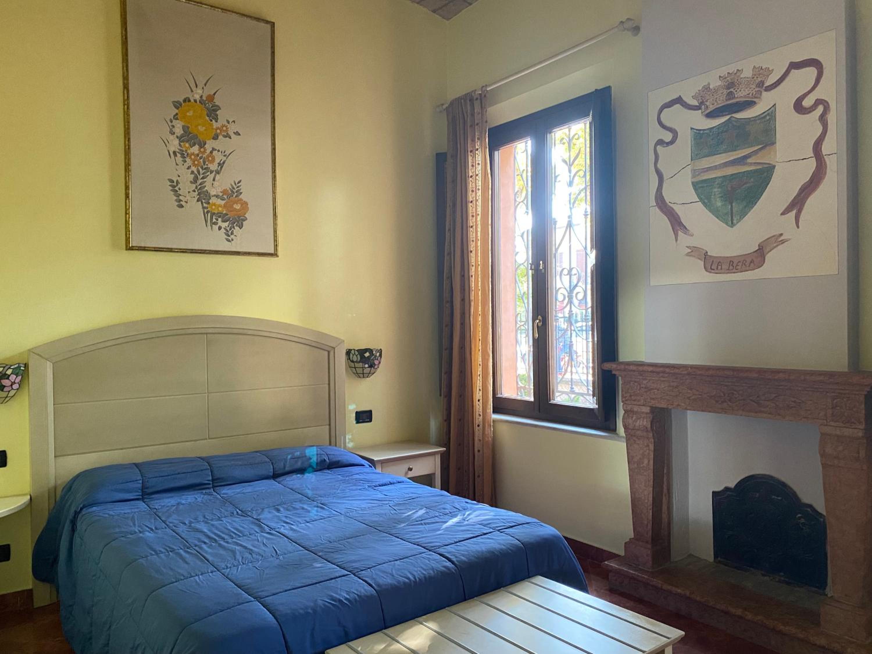 Double Room with French Bed