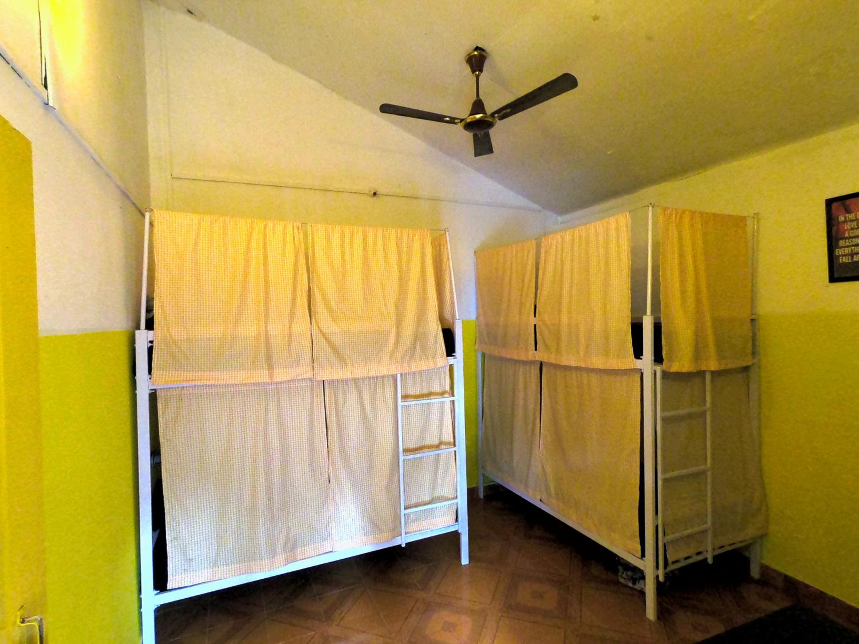 Bed In 4-Bed Female Dormitory Room photo 1