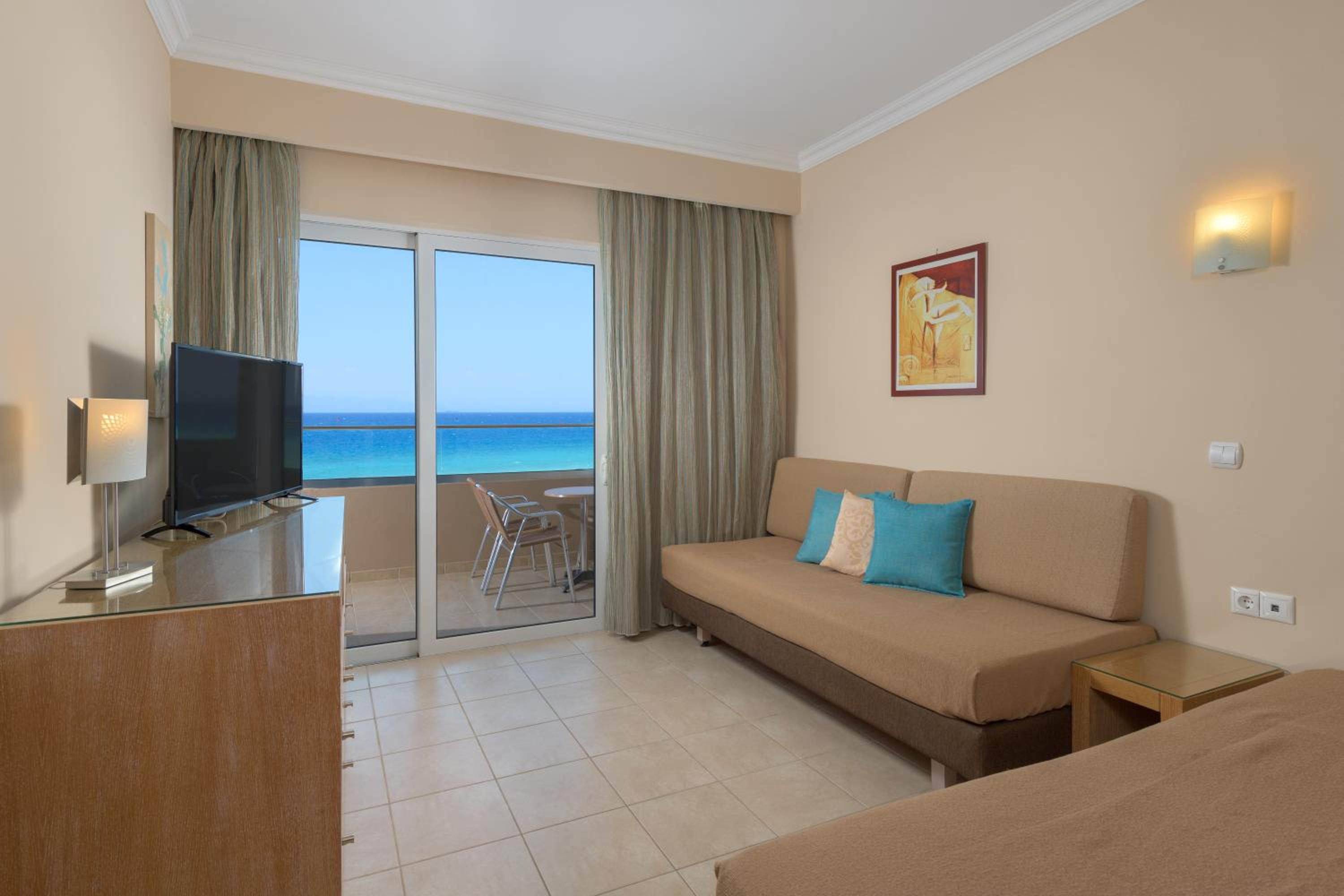 Deluxe Apartment (2-5 Adults) with Sea View