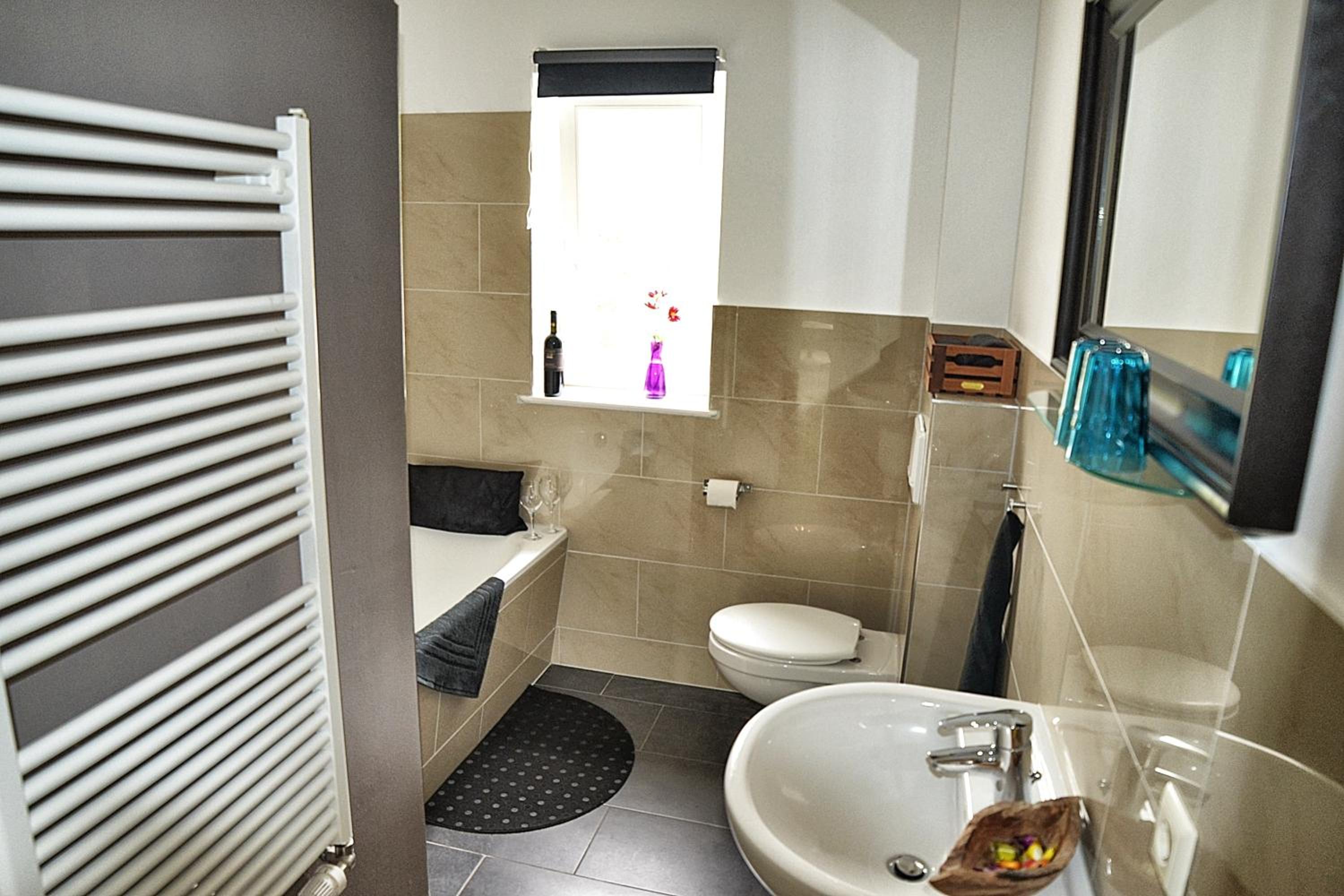 Two-Bedroom Suite photo 3