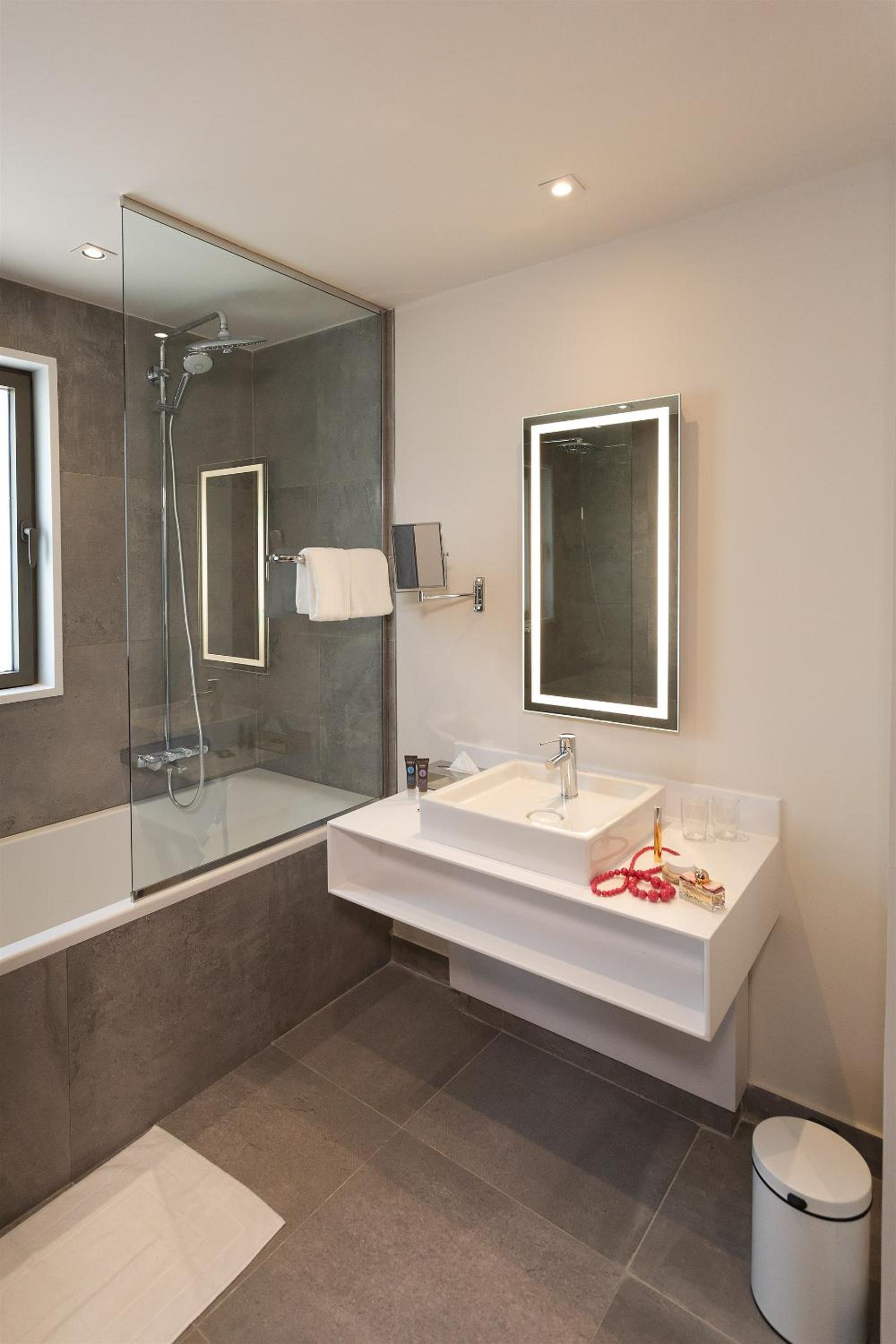 Junior Suite - Photo 8