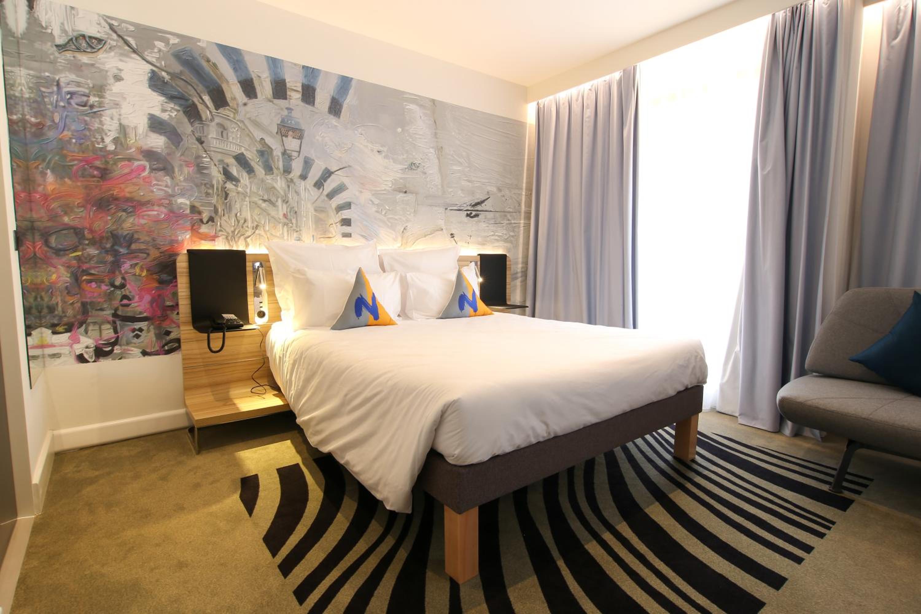 Superior Double Room with Sofa - Photo 10