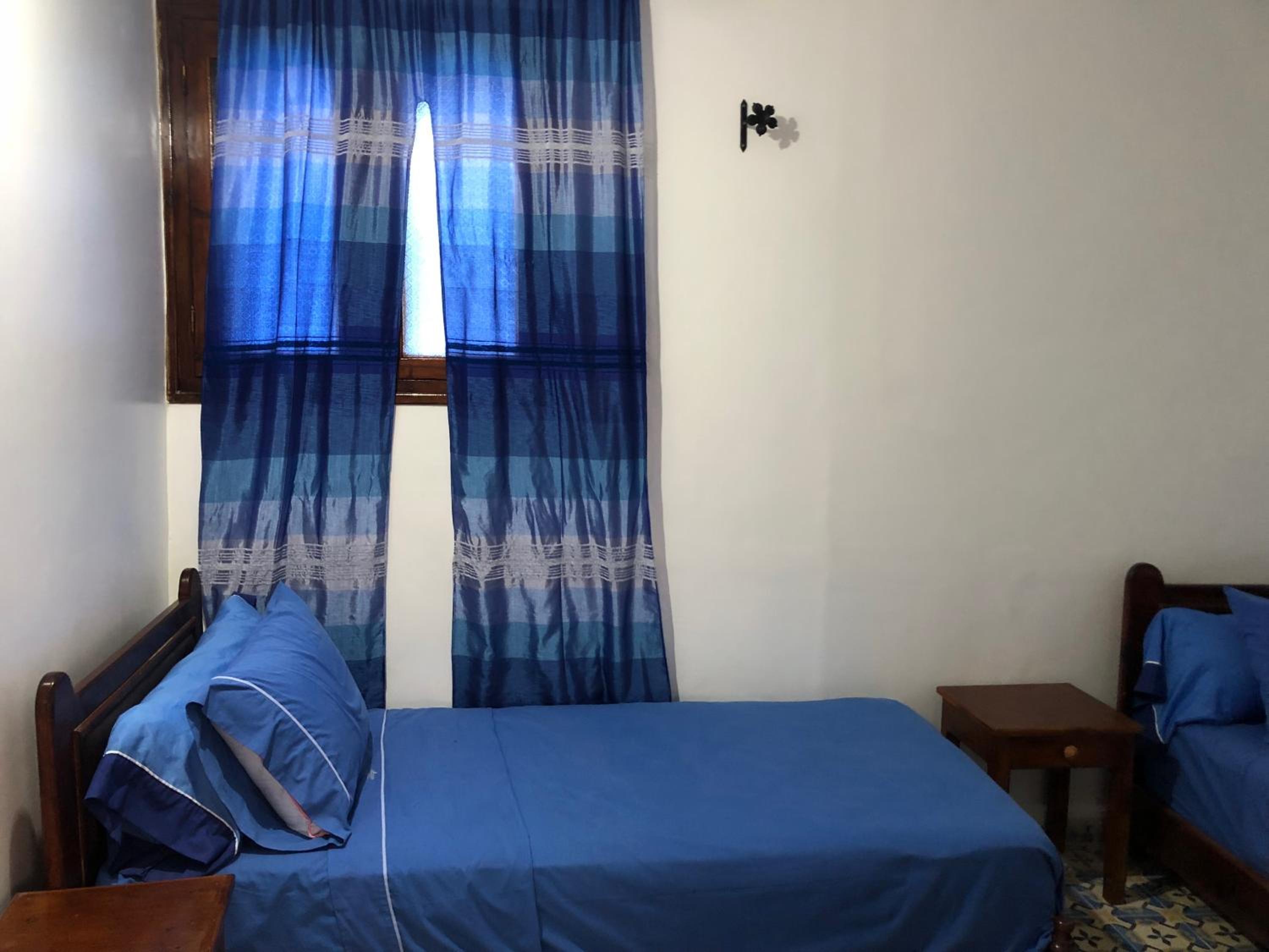 Budget Twin Room - Photo 2
