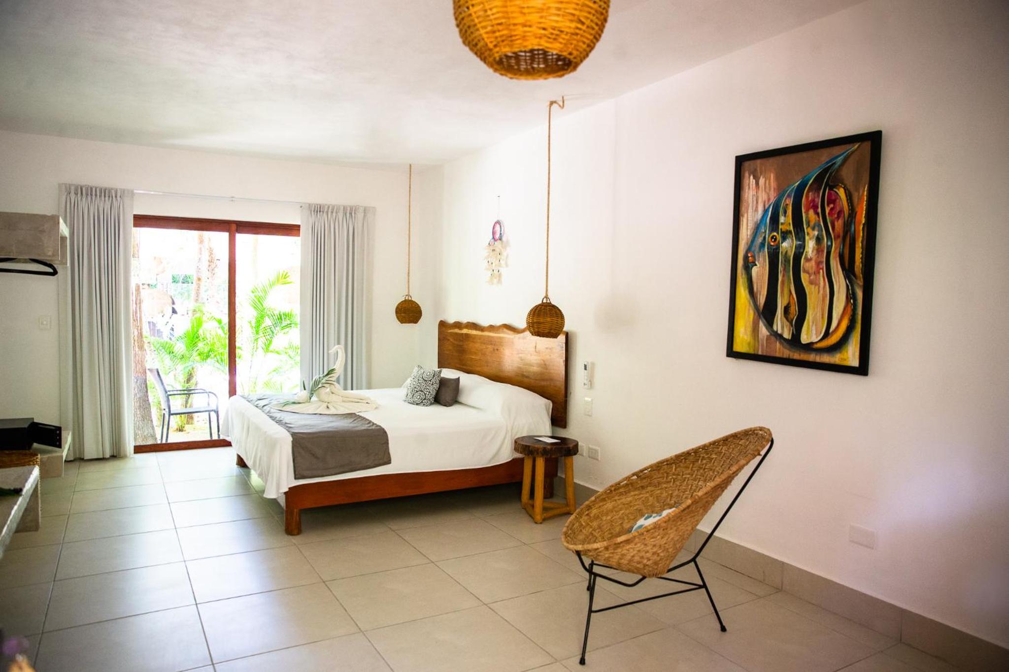 Deluxe Room - Photo 3