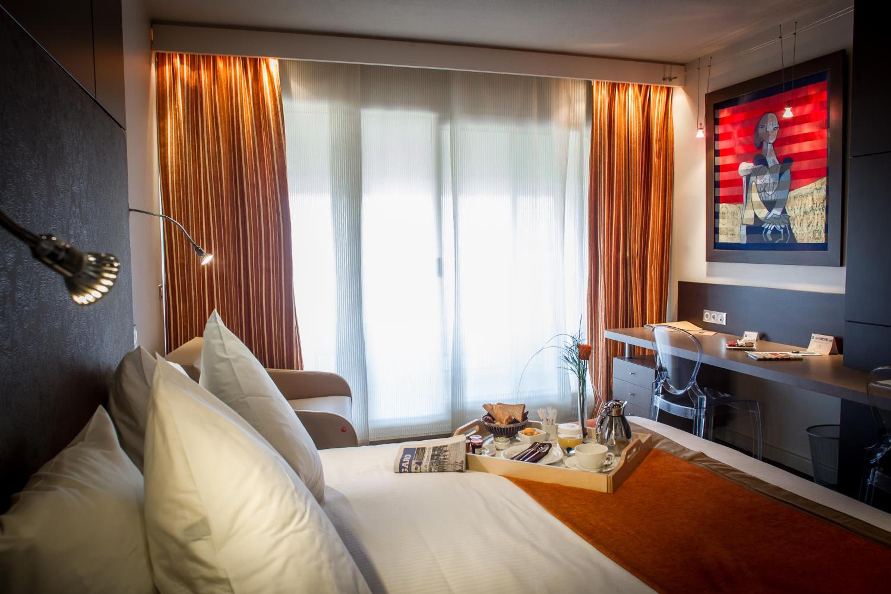 Superior Double or Twin Room with Terrace