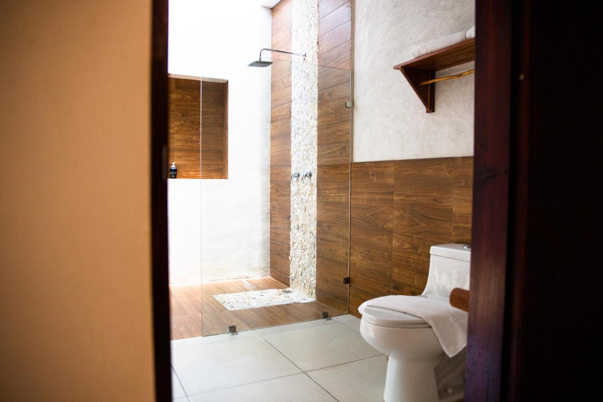 Deluxe Suite - Photo 3