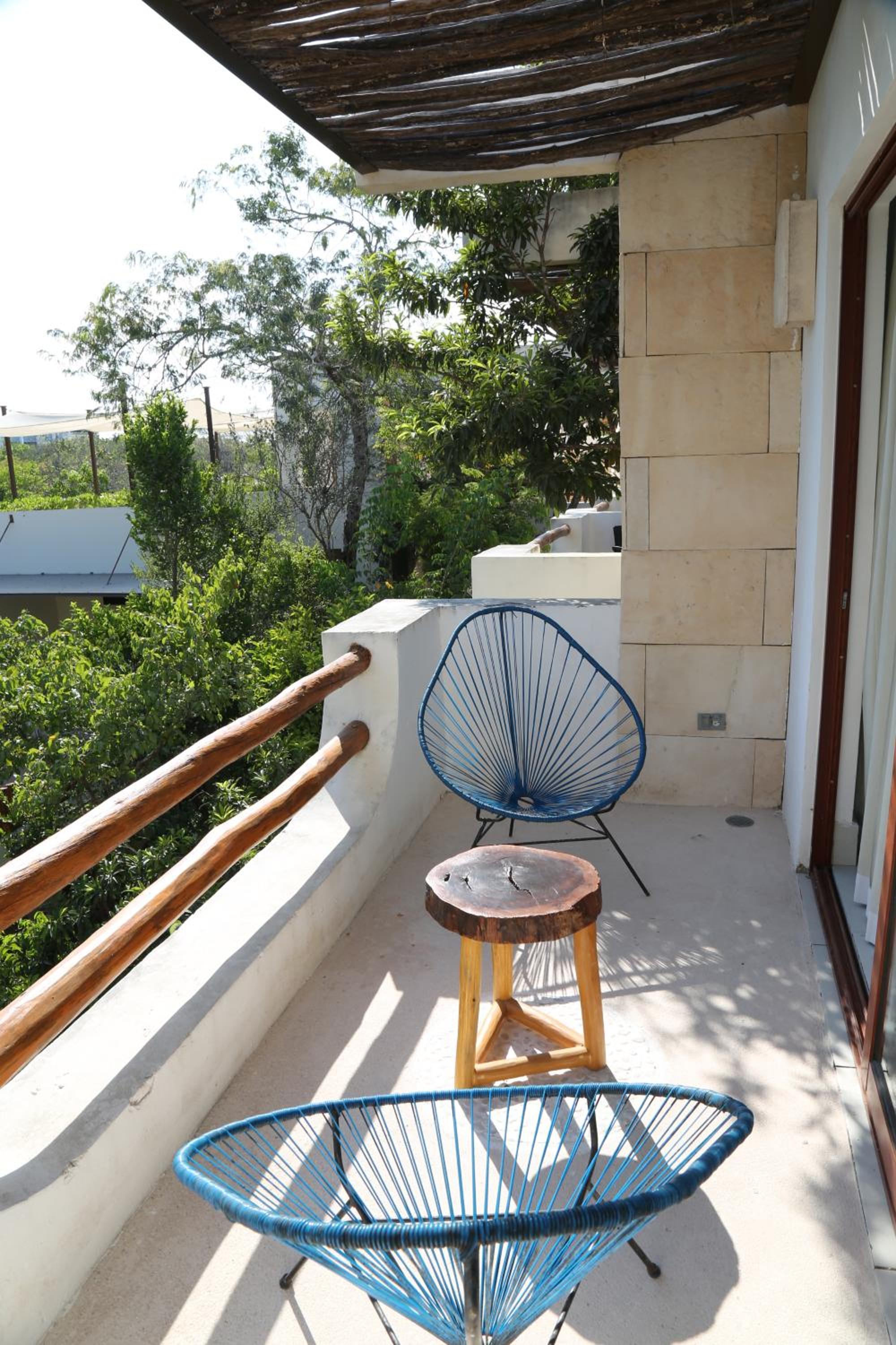 Deluxe Double Room with Two Double Beds - Photo 3