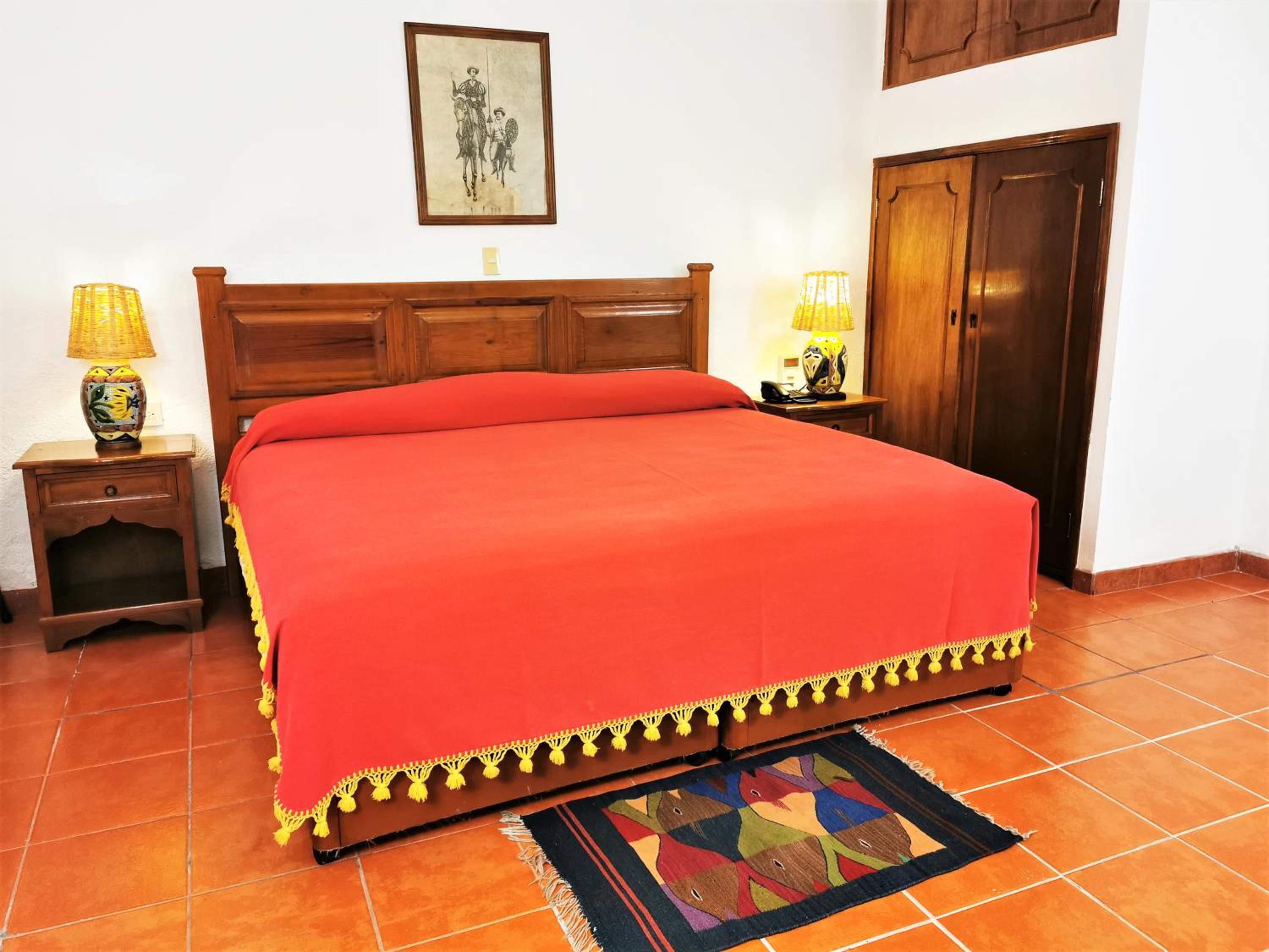 Bungalow with King Bed