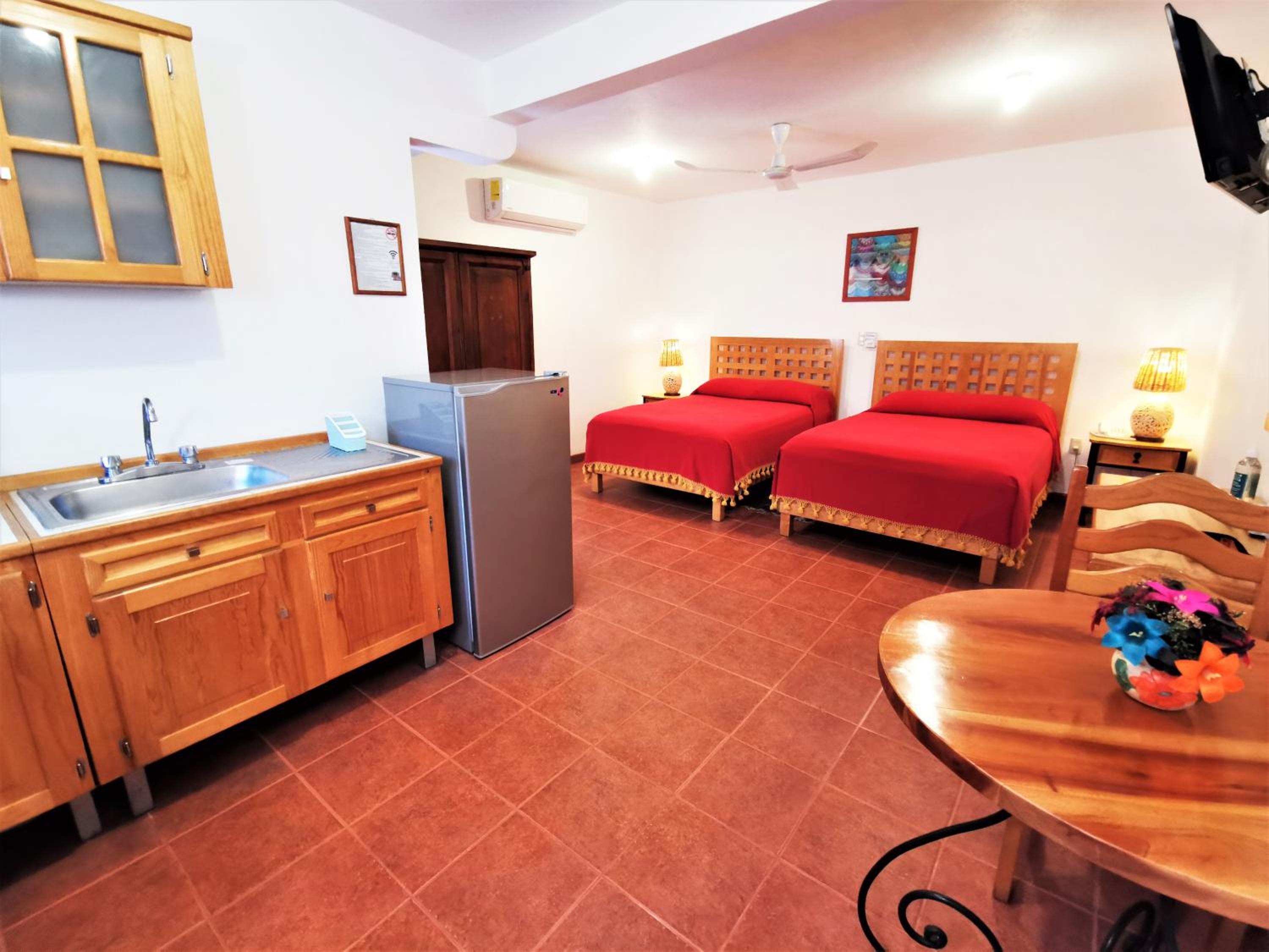 Bungalow with Two Double Beds 