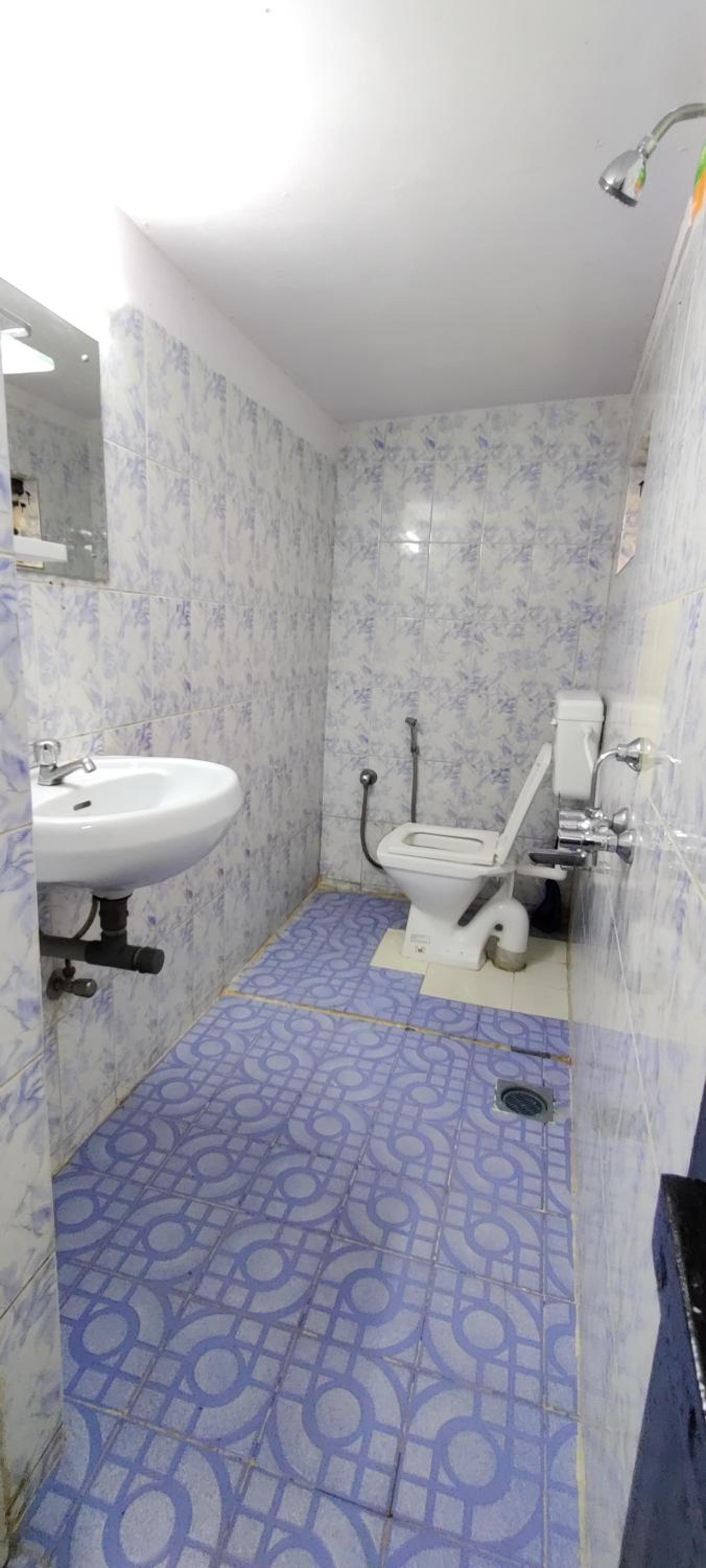 Standard Twin Room with Garden View - Photo 10