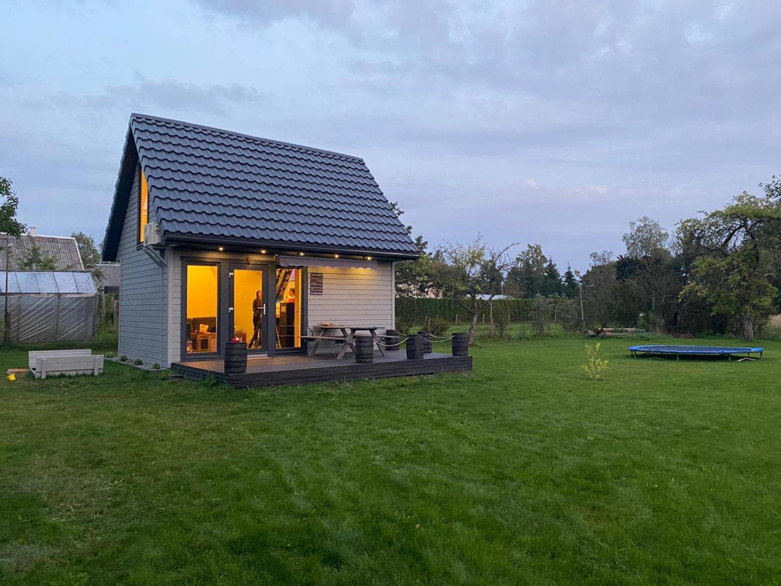 One-Bedroom House - Photo 8