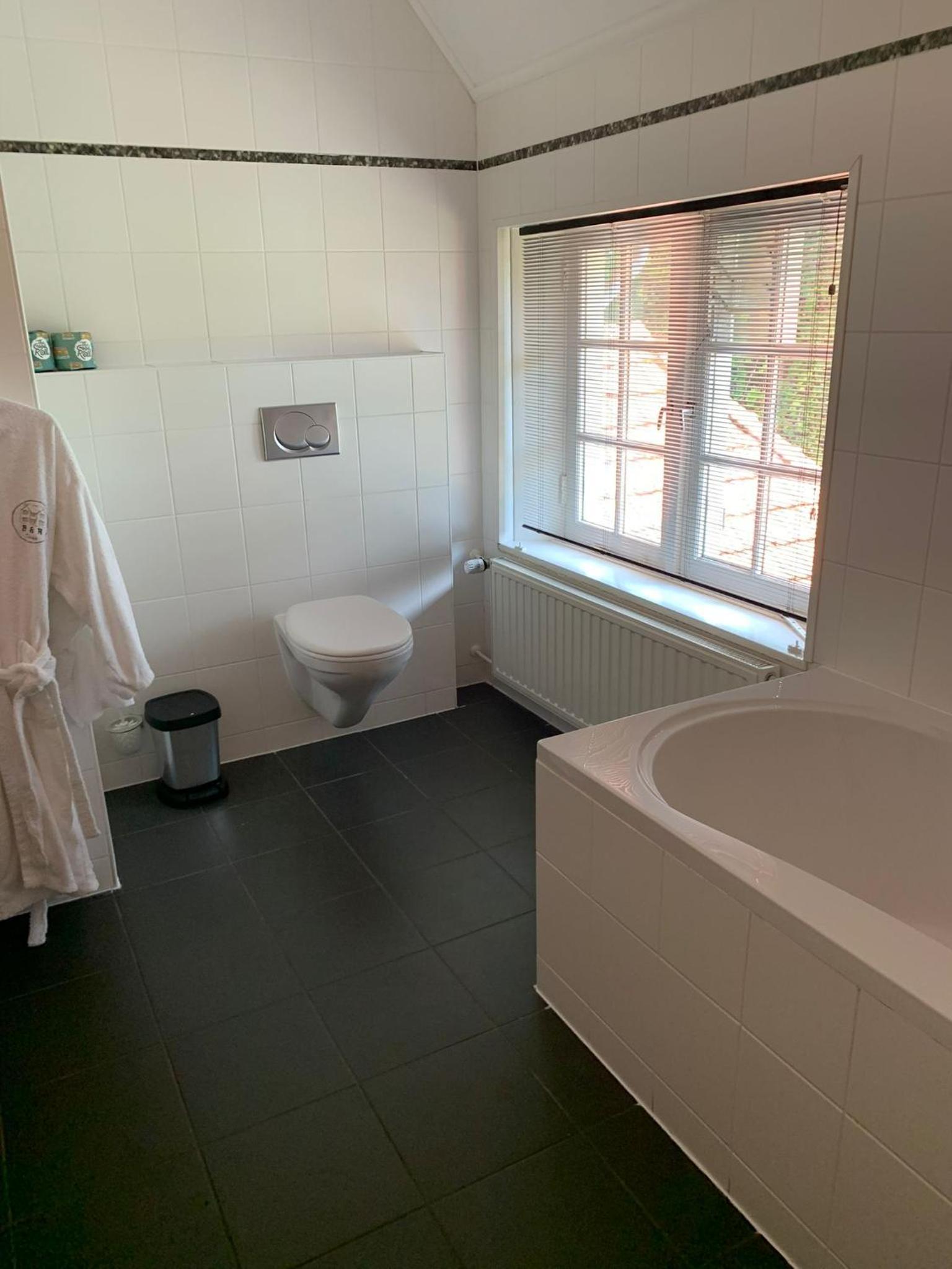 Double Room with Private Bathroom photo 2